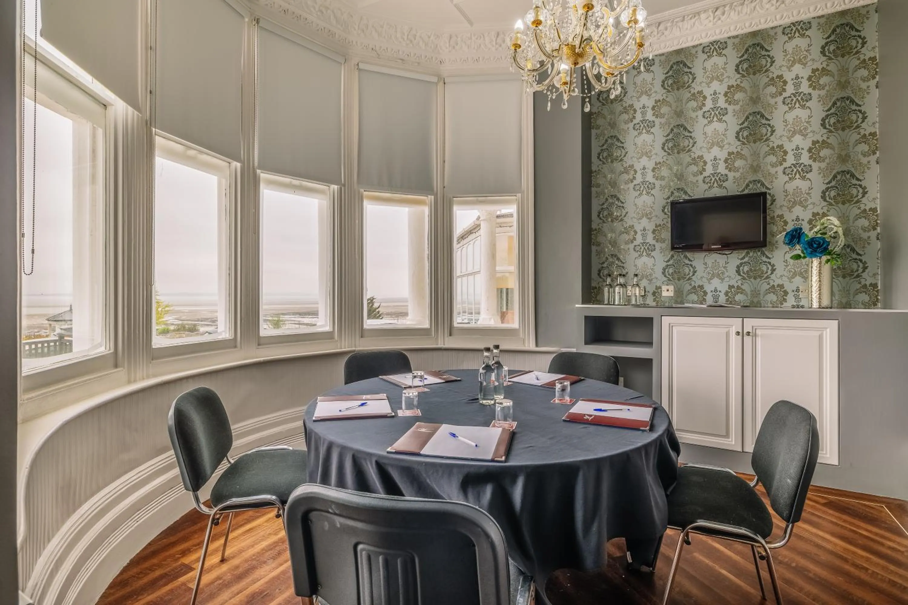 Meeting/conference room in Muthu Westcliff Hotel (Near London Southend Airport)