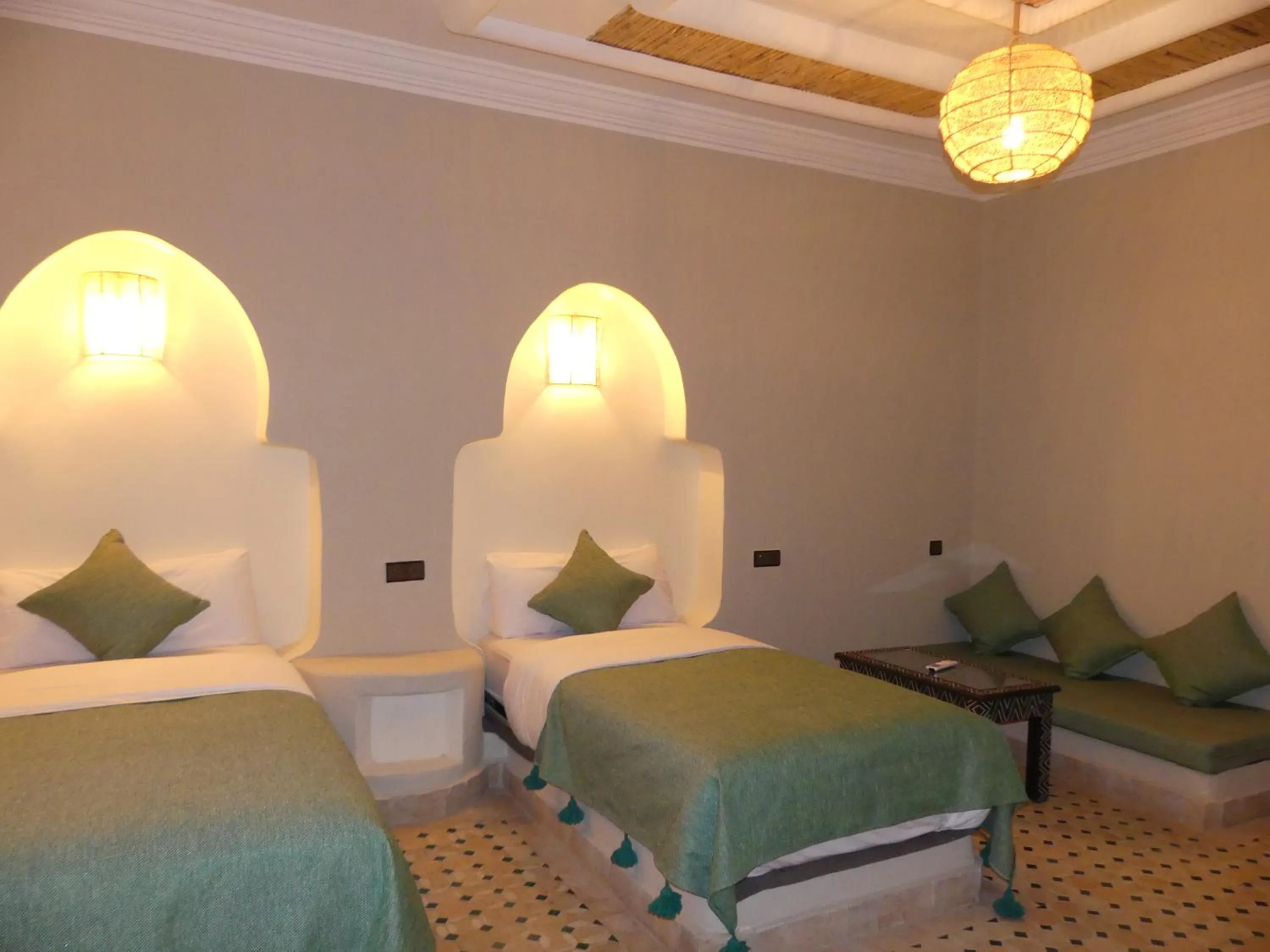 Bedroom, Bed in Riad La Luna