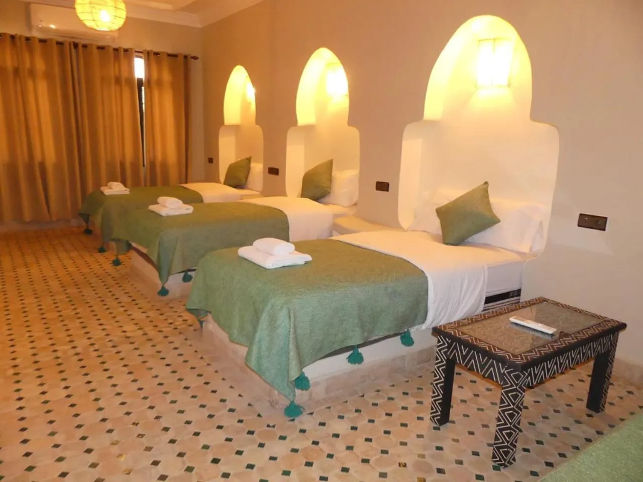 Bedroom, Bed in Riad La Luna