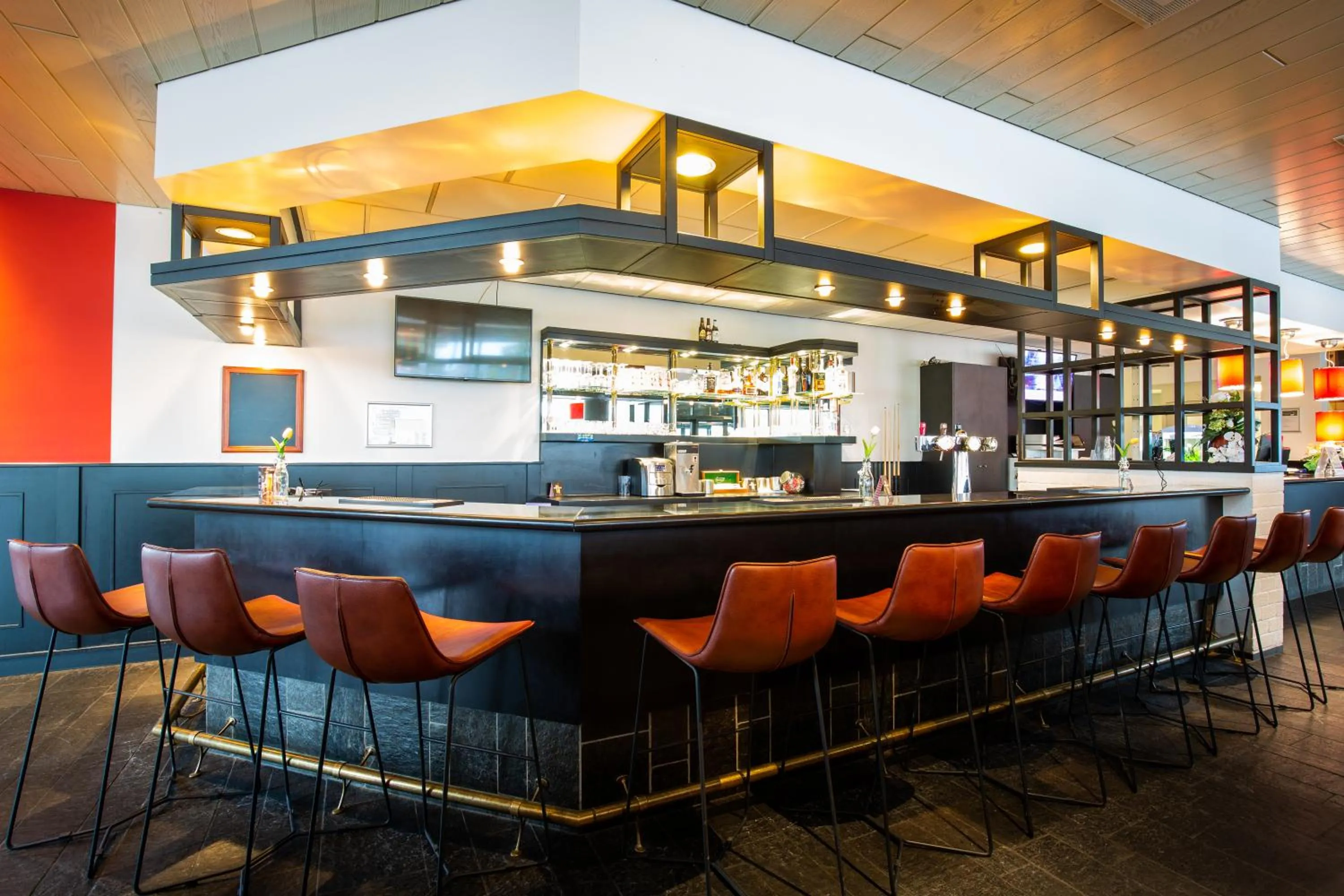 Lounge or bar in Bastion Hotel Almere