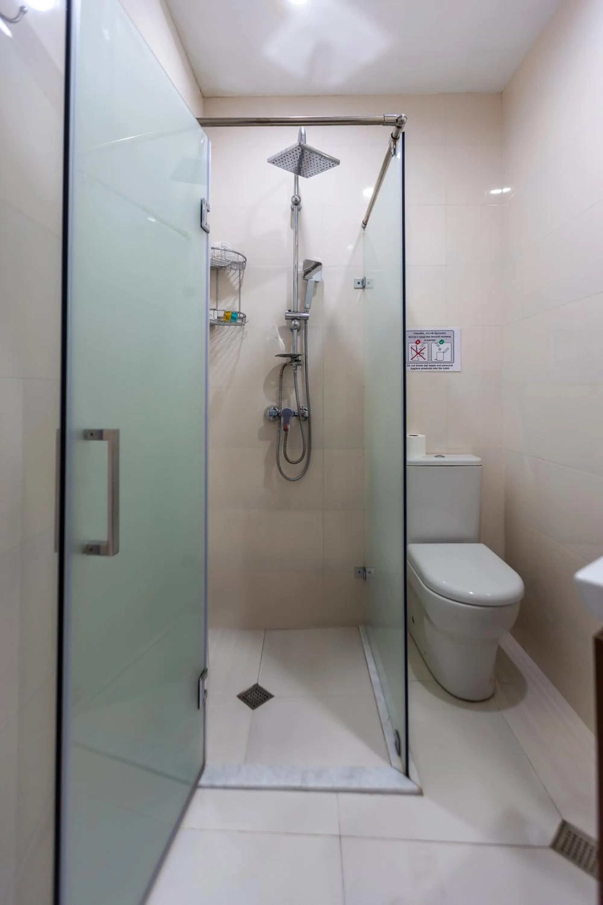 Bathroom in Hillside City Center Hotel