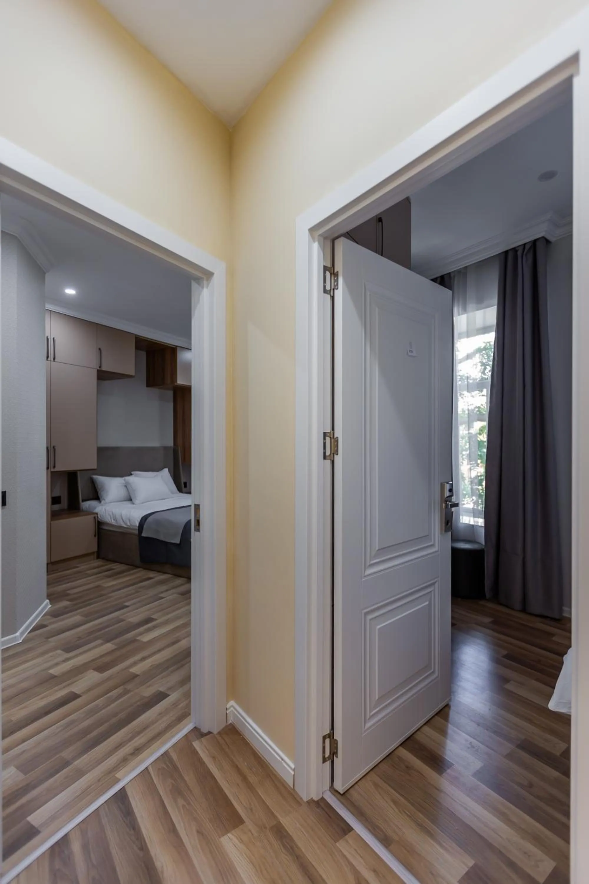 Photo of the whole room, Bed in Hillside City Center Hotel