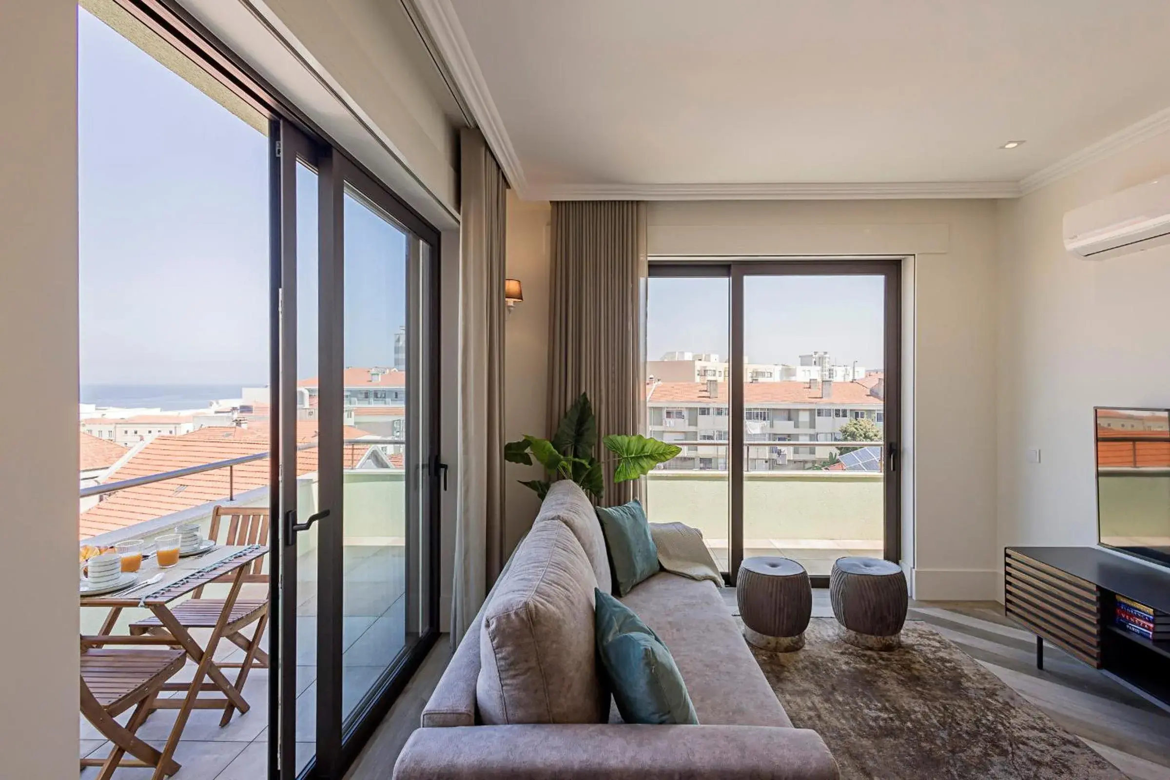 Apartment with Terrace in 19 Nineteen Suites - Espinho Apartment with Terrace in 19 Nineteen Suites - Espinho