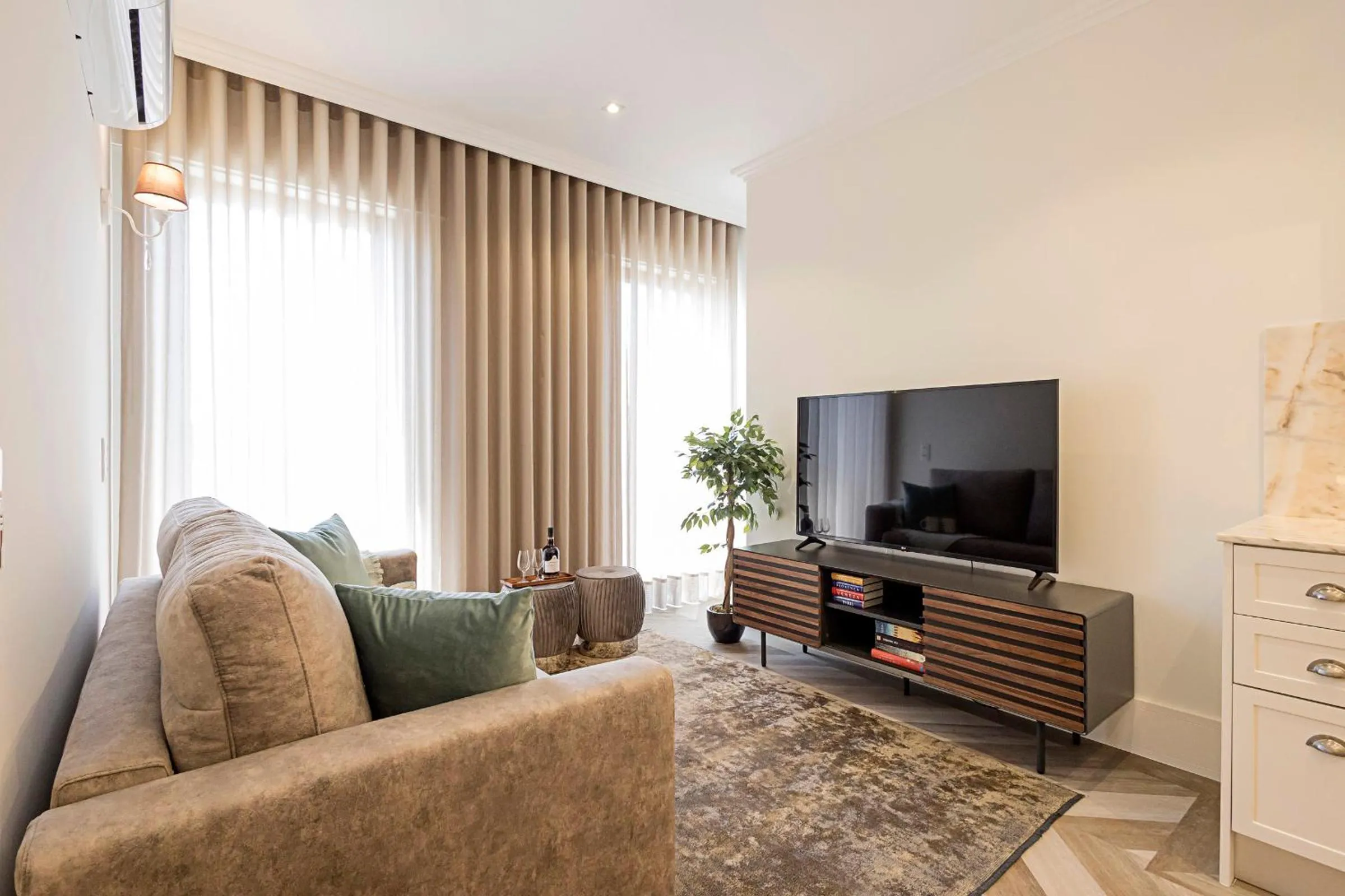 19 Nineteen Suites - Espinho
