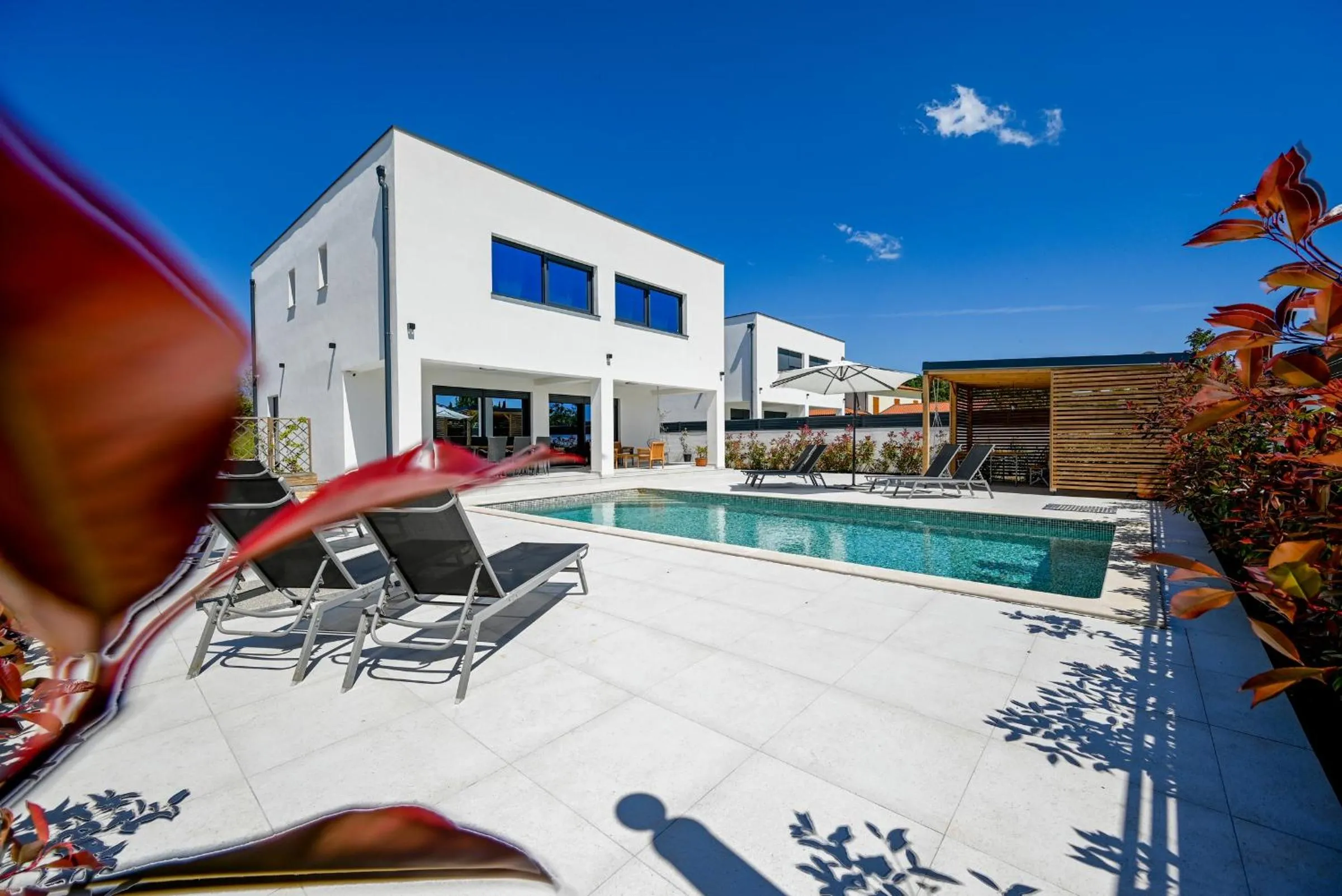 Property building in Villa 5H