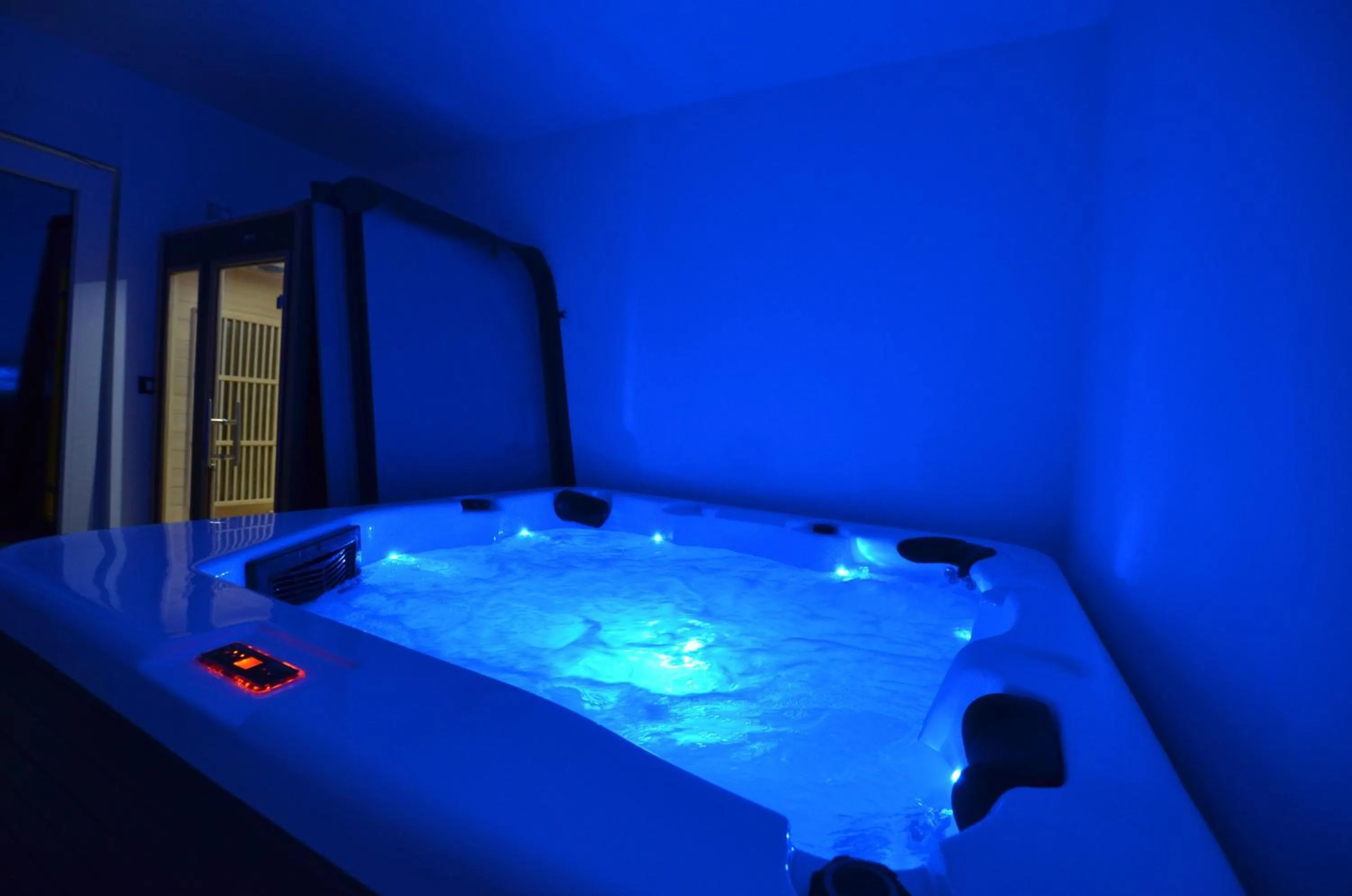 Hot Tub in Villa 5H