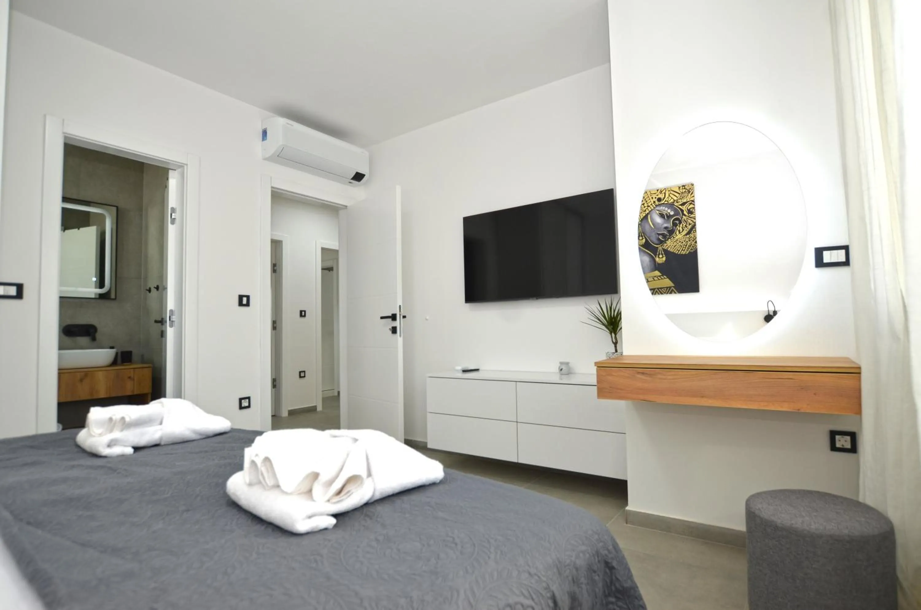 Bed in Villa 5H