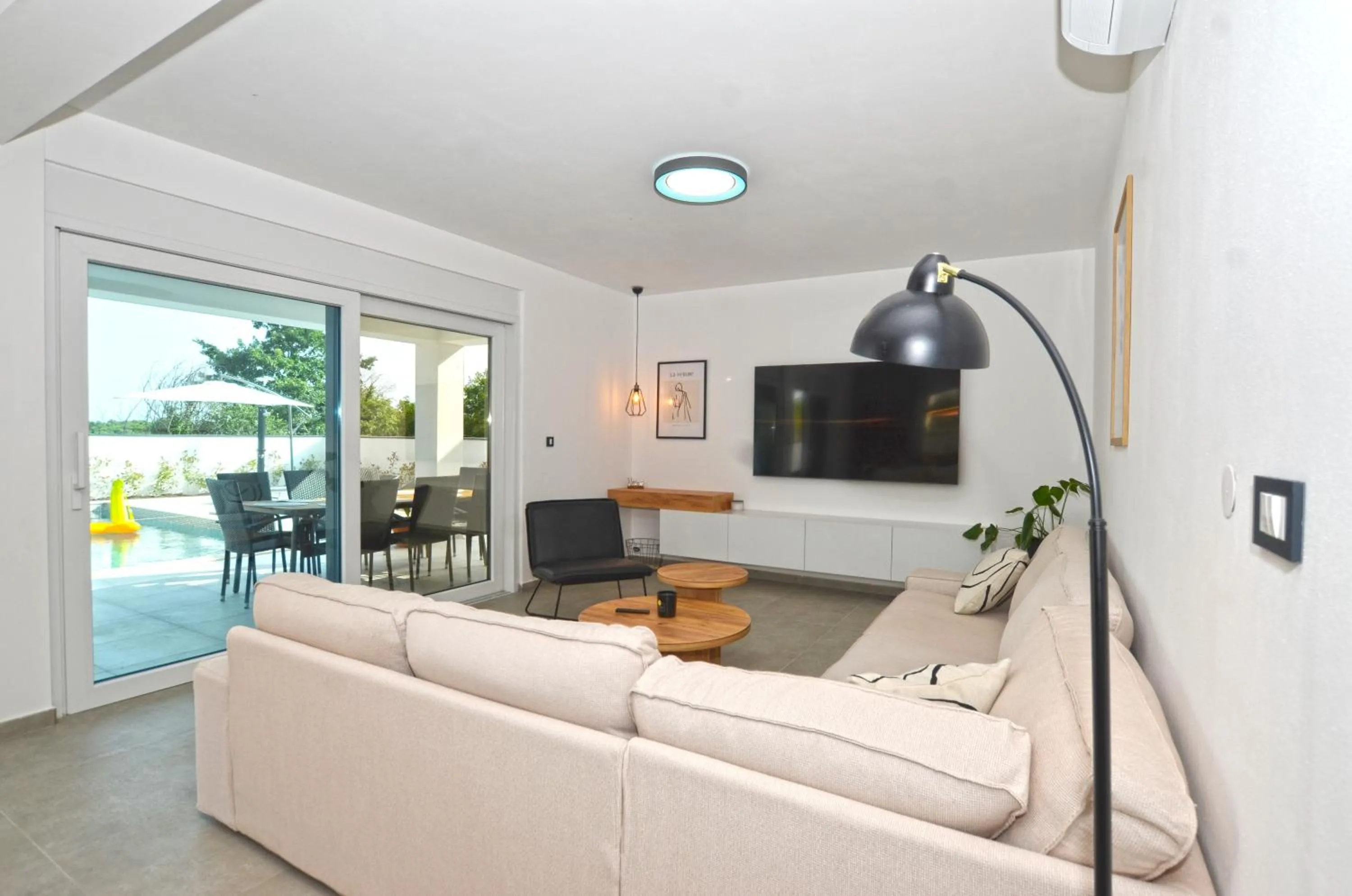 TV and multimedia in Villa 5H