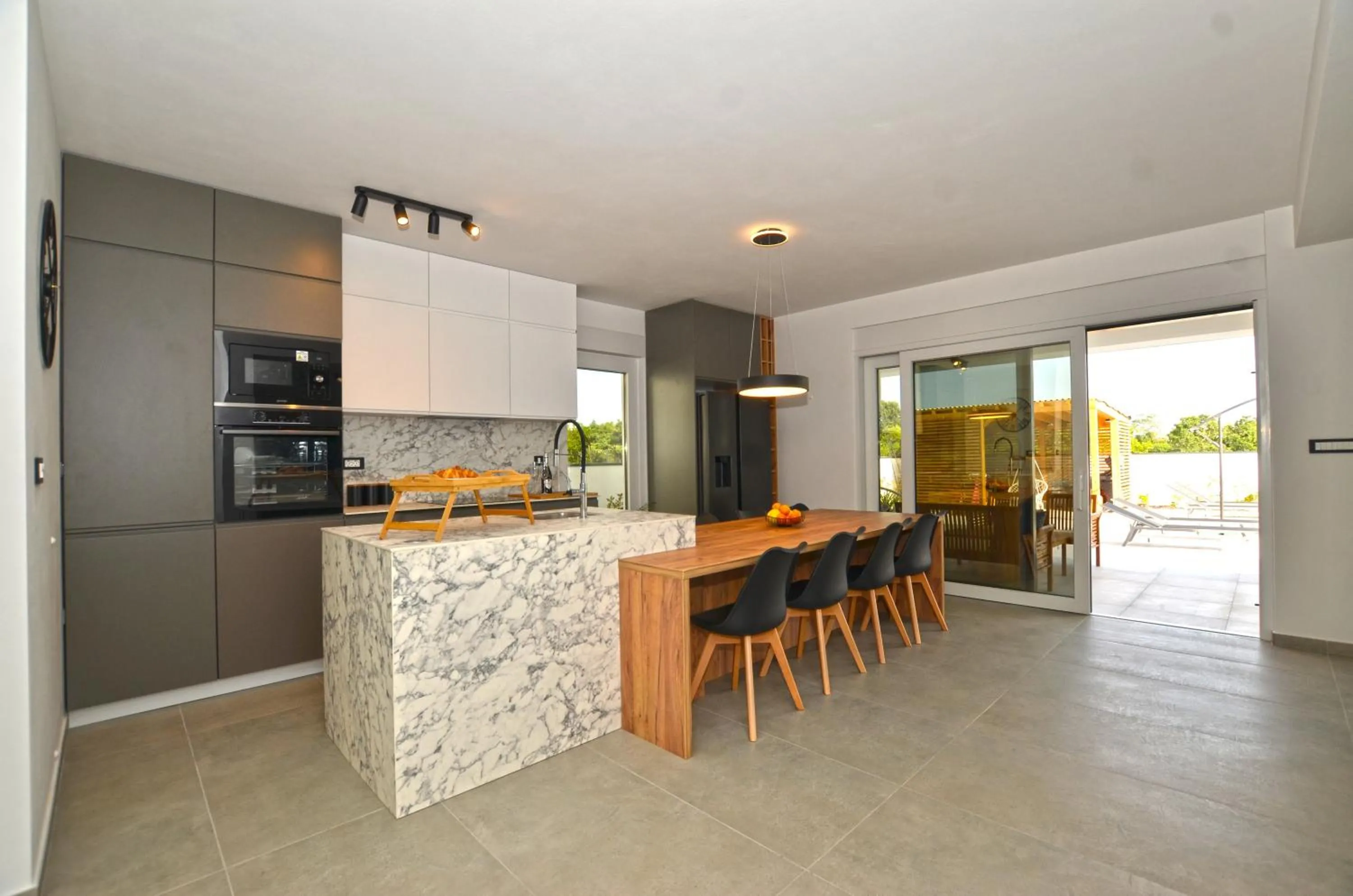 Kitchen or kitchenette in Villa 5H