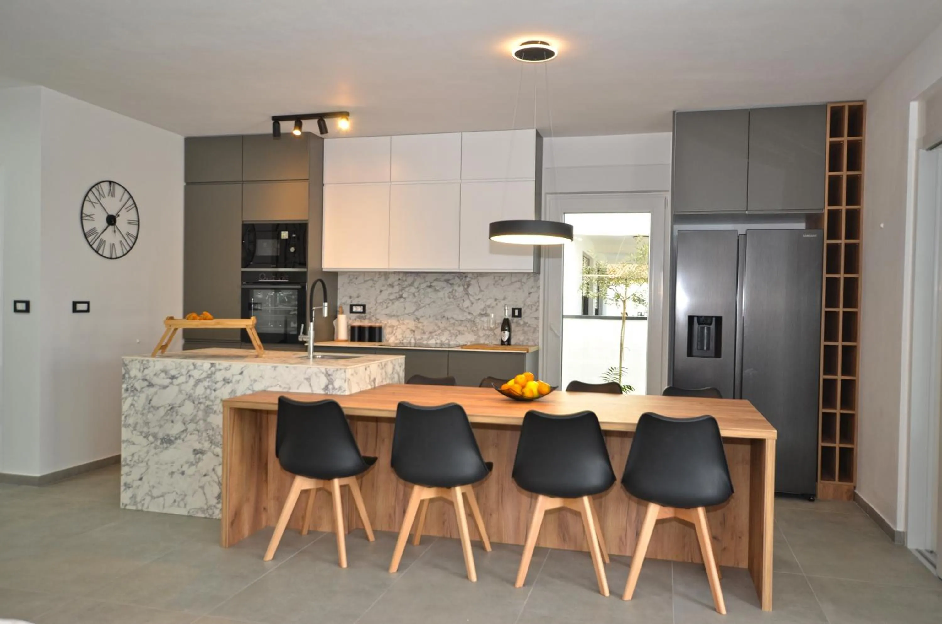 Kitchen or kitchenette in Villa 5H