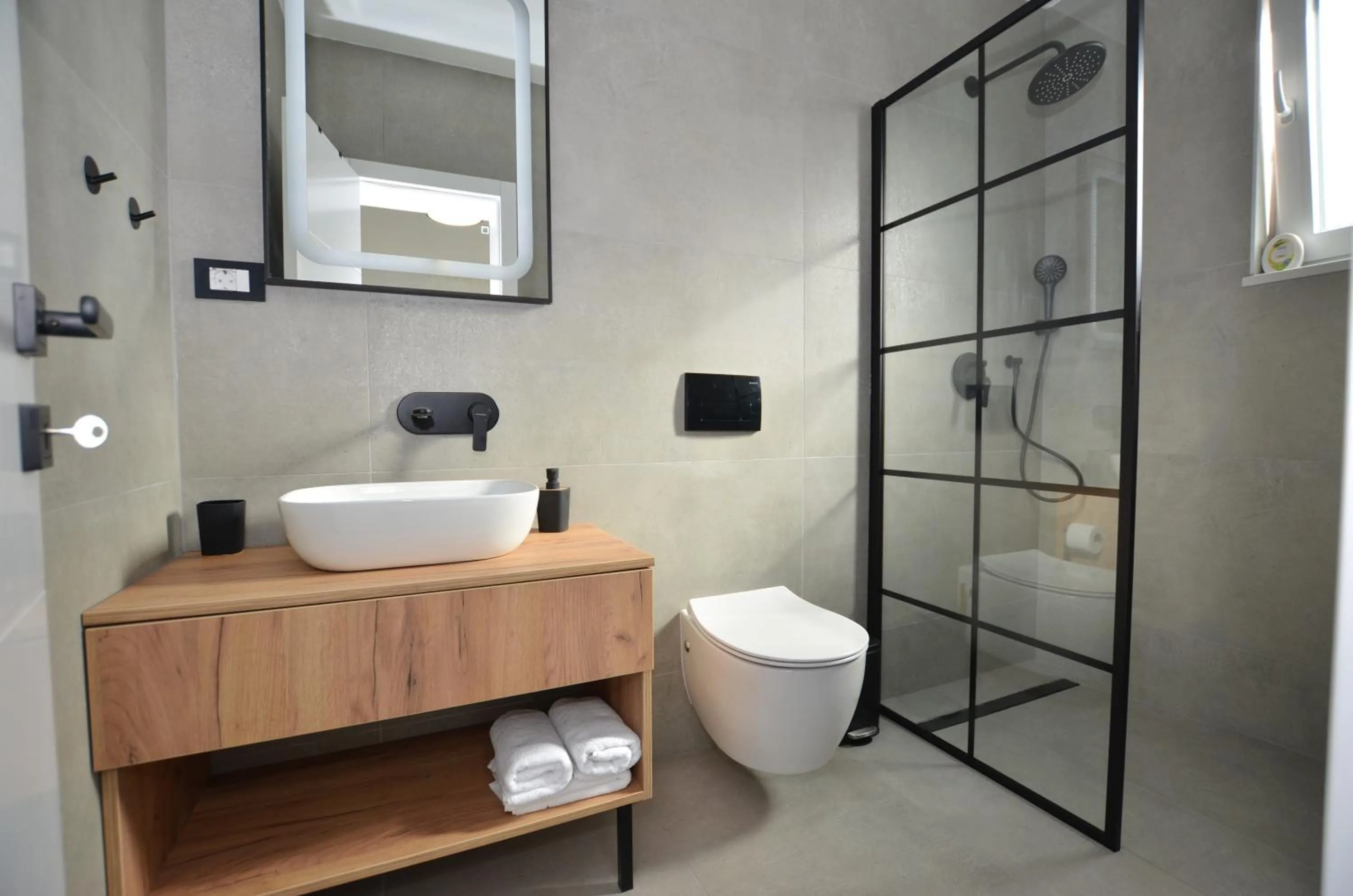 Shower in Villa 5H