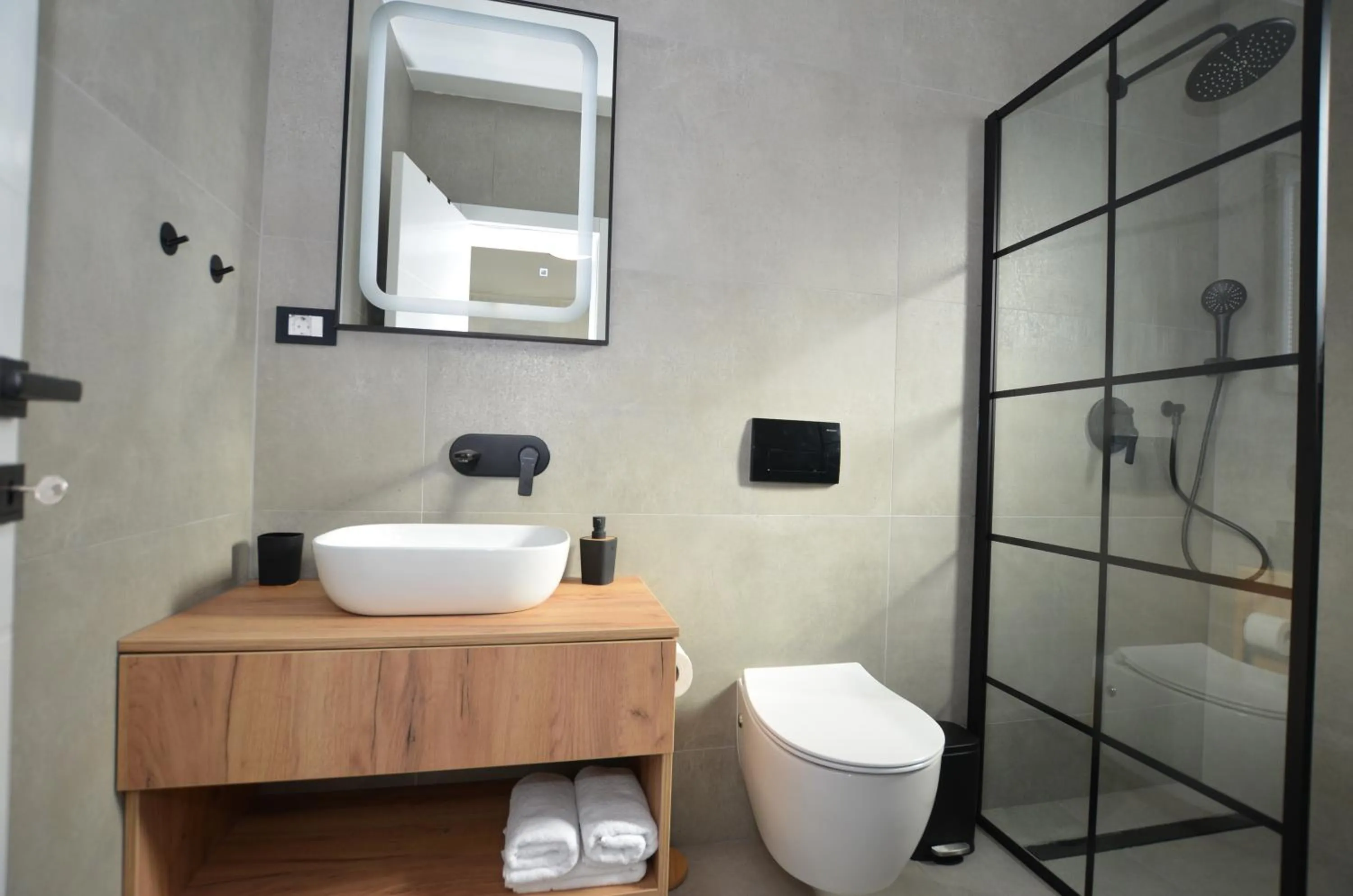 Shower in Villa 5H