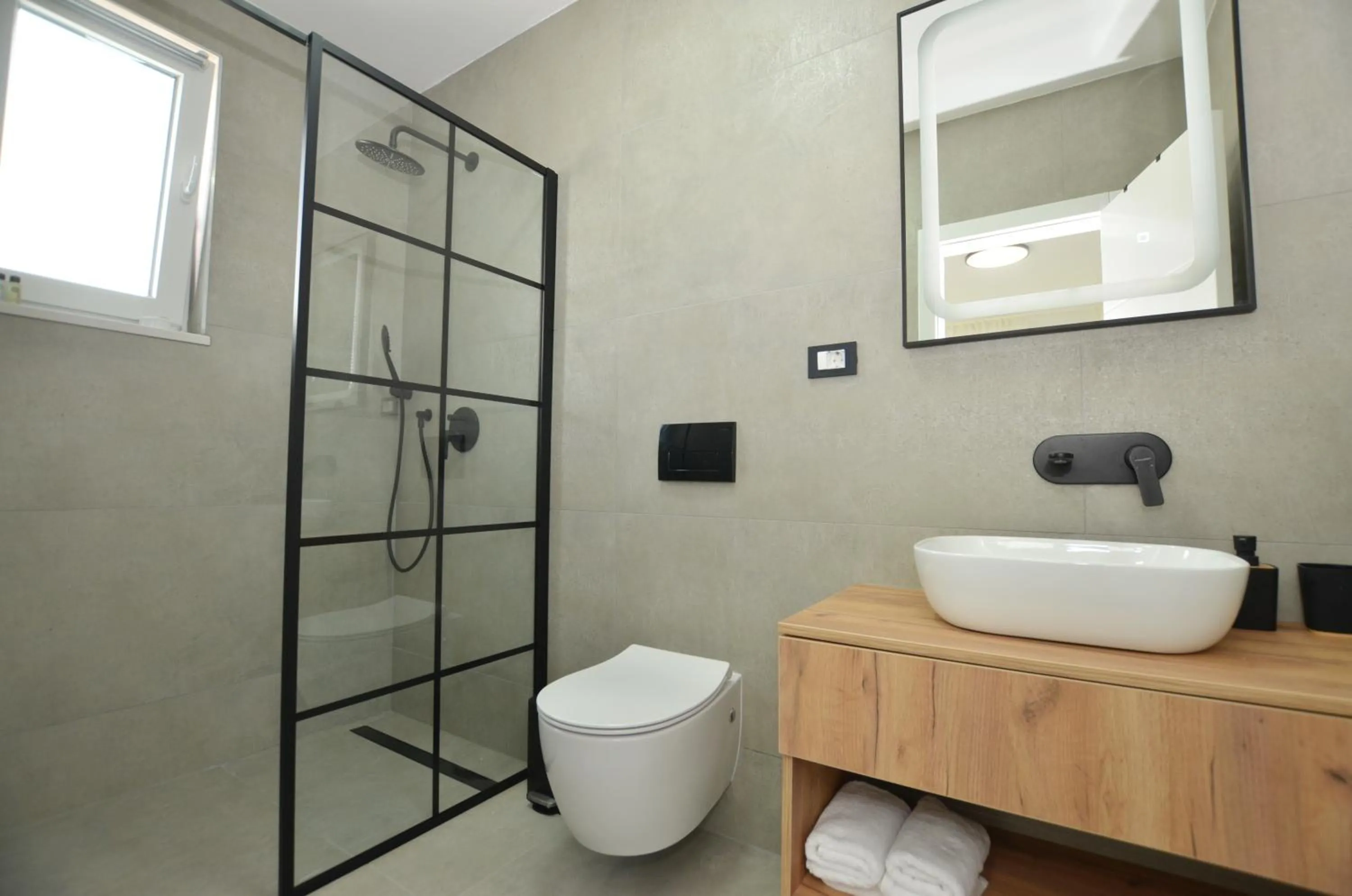 Shower in Villa 5H