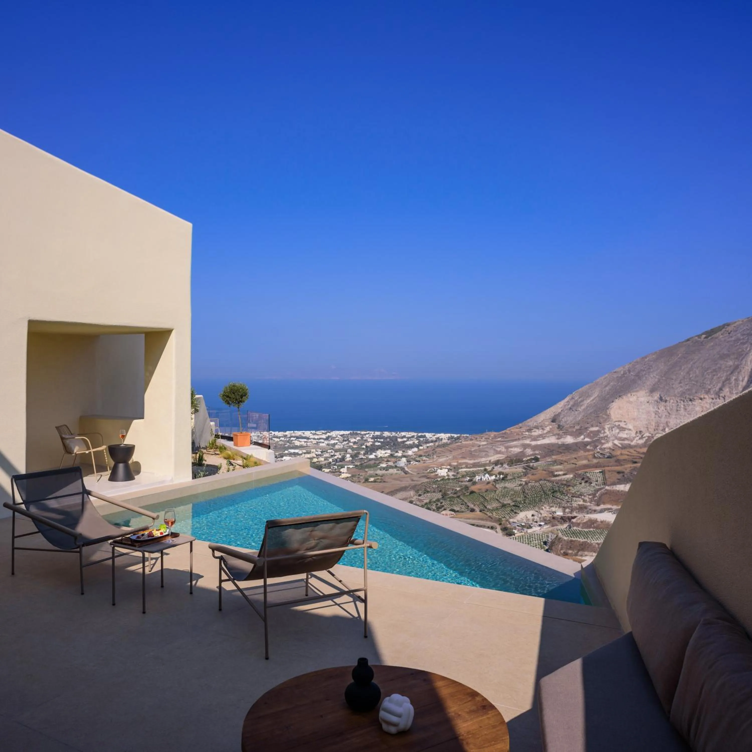 Balcony/Terrace in Elessa Hotel