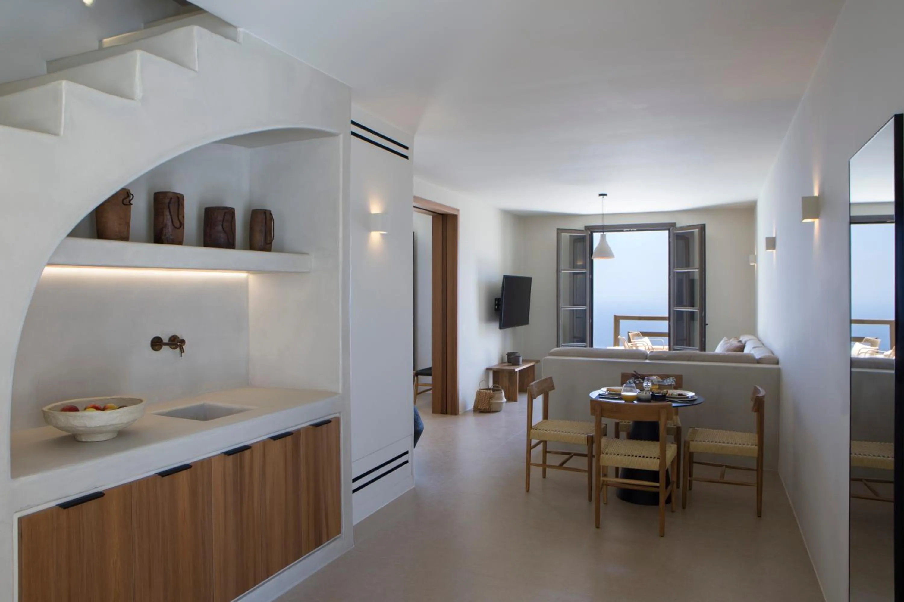 TV and multimedia in Elessa Hotel