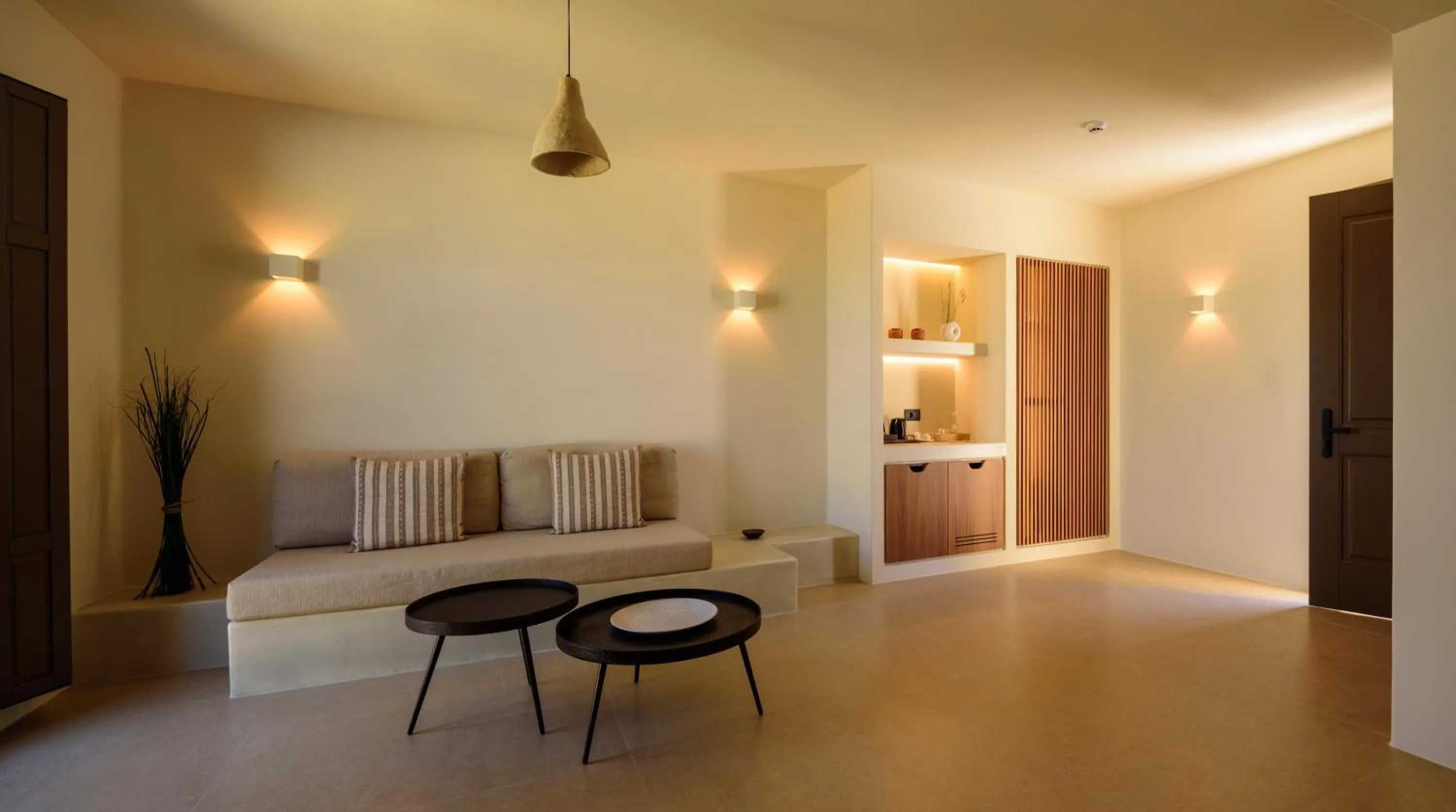 Coffee/tea facilities in Elessa Hotel