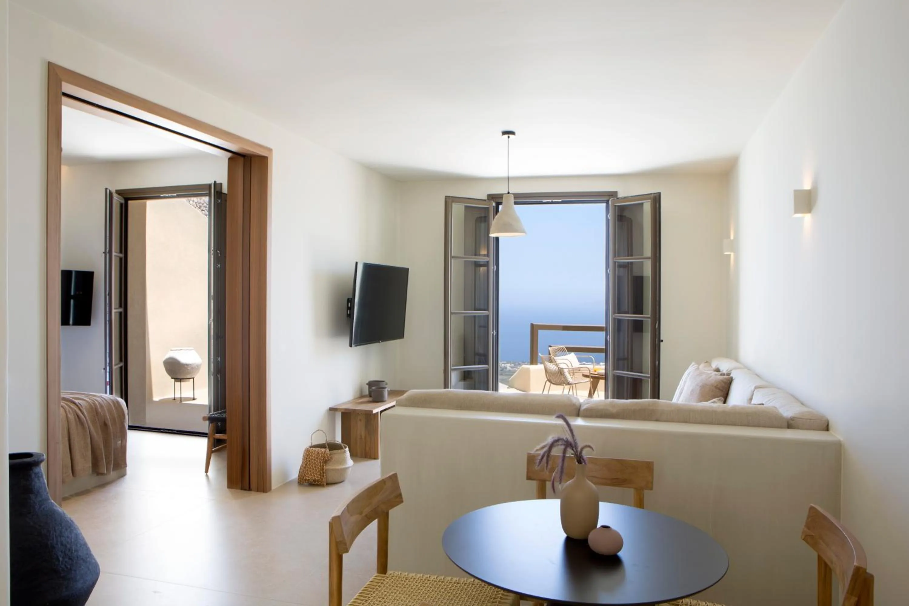 TV and multimedia in Elessa Hotel