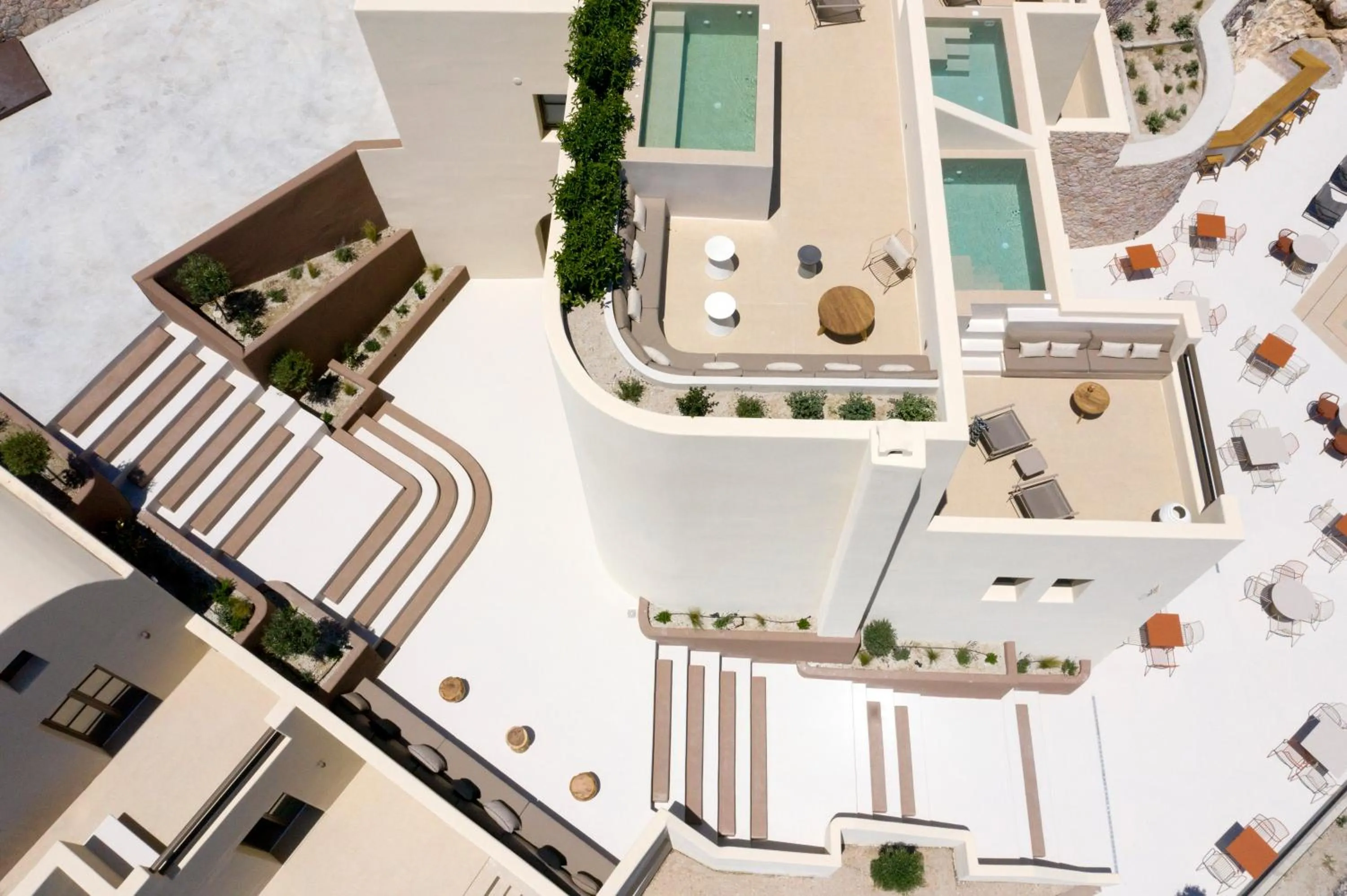 Restaurant/places to eat in Elessa Hotel