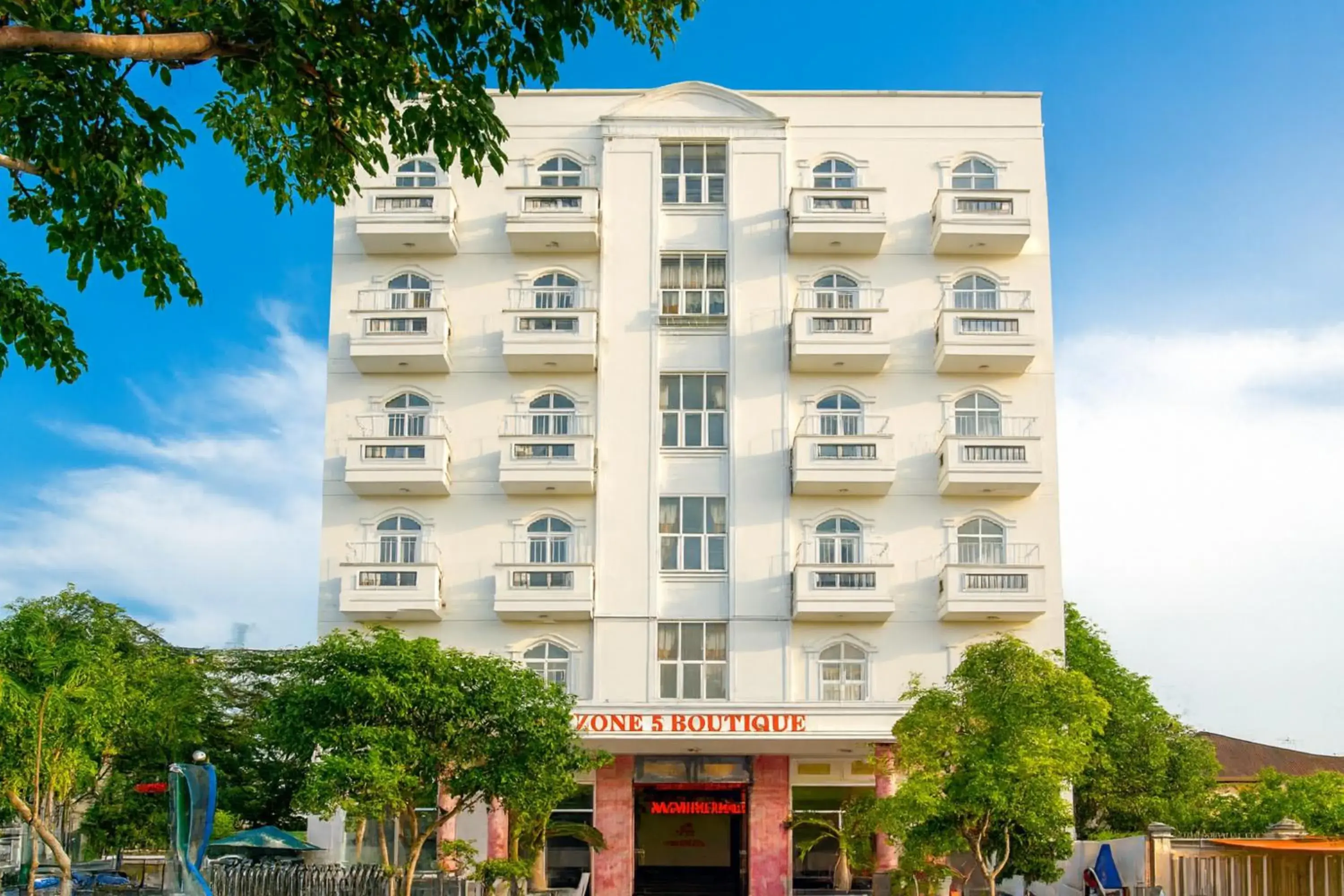 Property building in Zone 5 Boutique Hotel Property building in Zone 5 Boutique Hotel