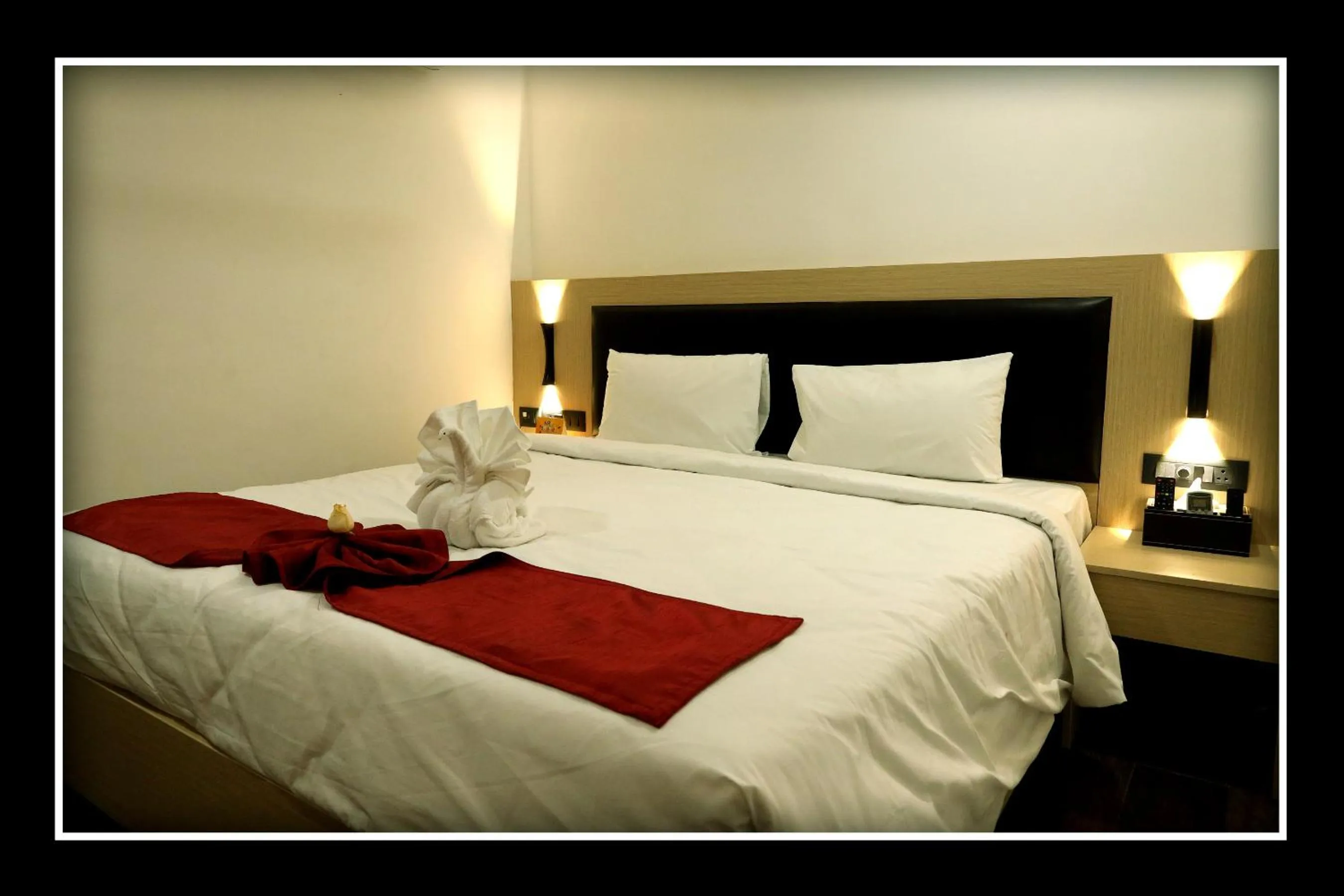 Bed in Sri Sri Sri Excellency