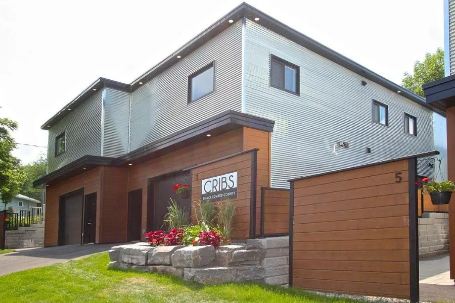 Property building in Cribs on the Hill