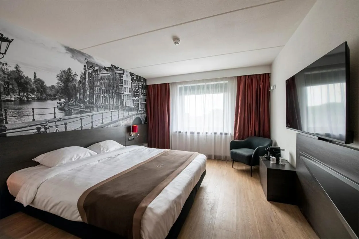 Bedroom, Bed in Best Western Plus Amsterdam Airport Hotel