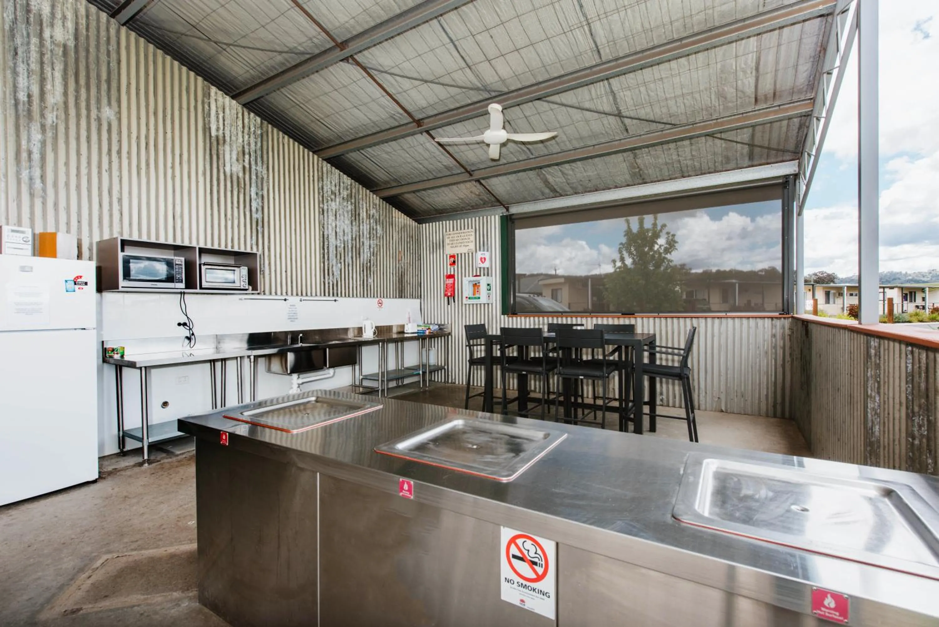 Communal kitchen in Mudgee Valley Park