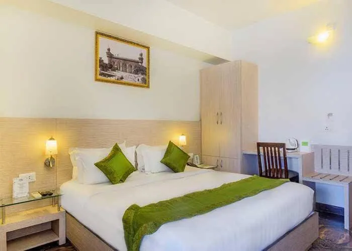 Bed in Hotel King Palace