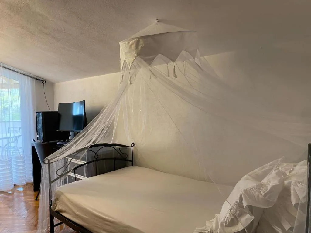 Bed in Luxardo