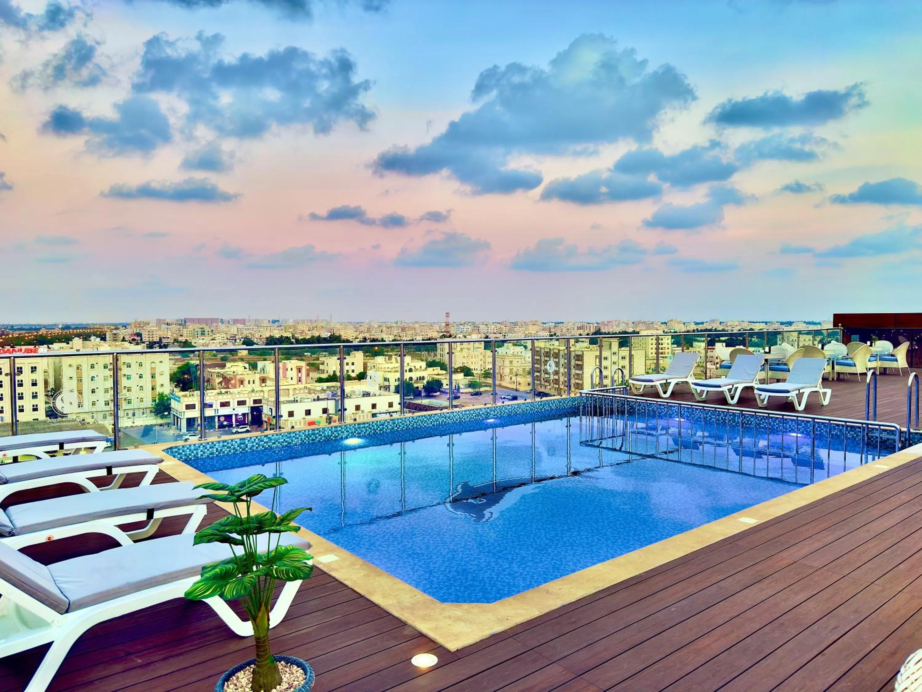 Swimming pool in Salalah International Hotel