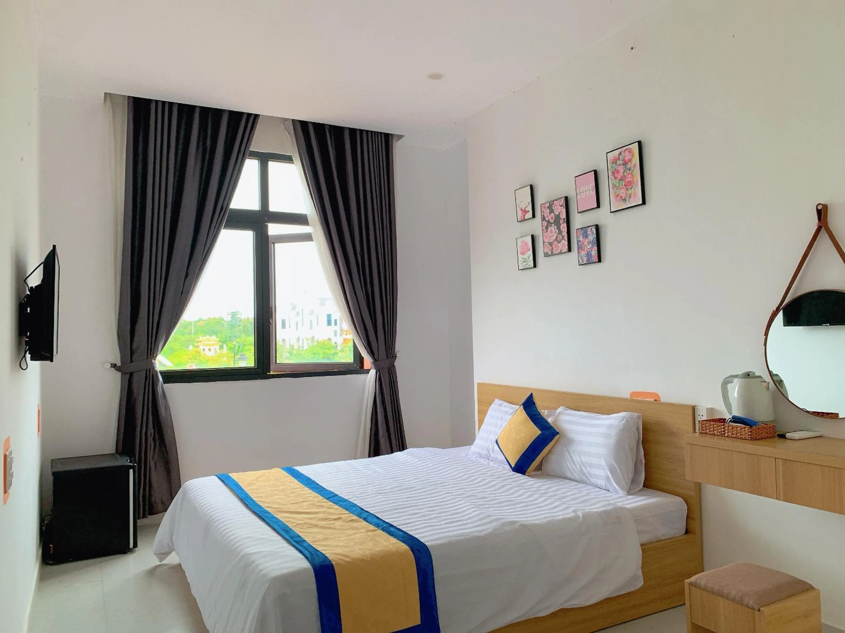 Photo of the whole room, Bed in Hannah Homestay