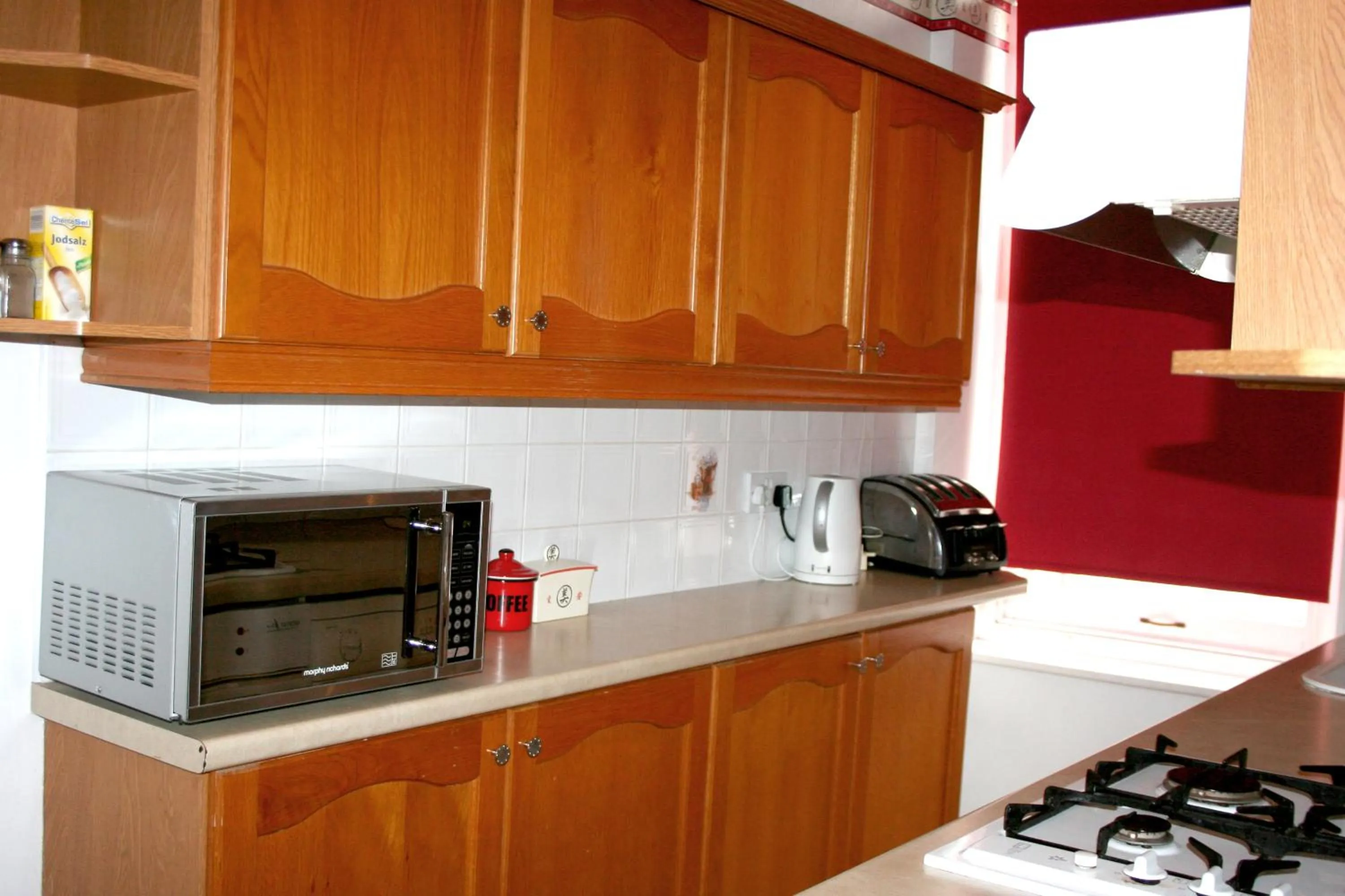Kitchen or kitchenette in Ilfracombe House Hotel - near Cliffs Pavilion