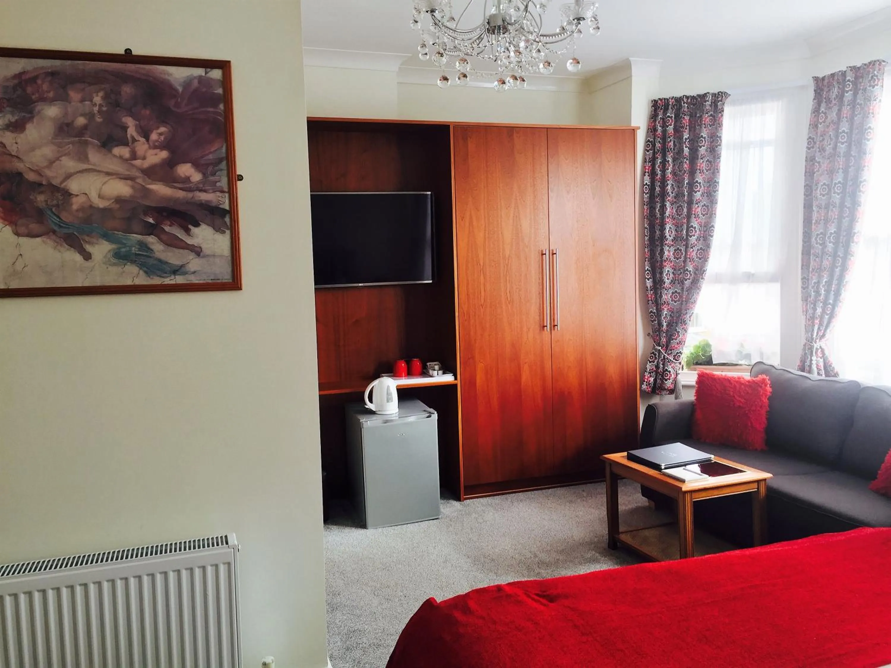Bedroom in Ilfracombe House Hotel - near Cliffs Pavilion