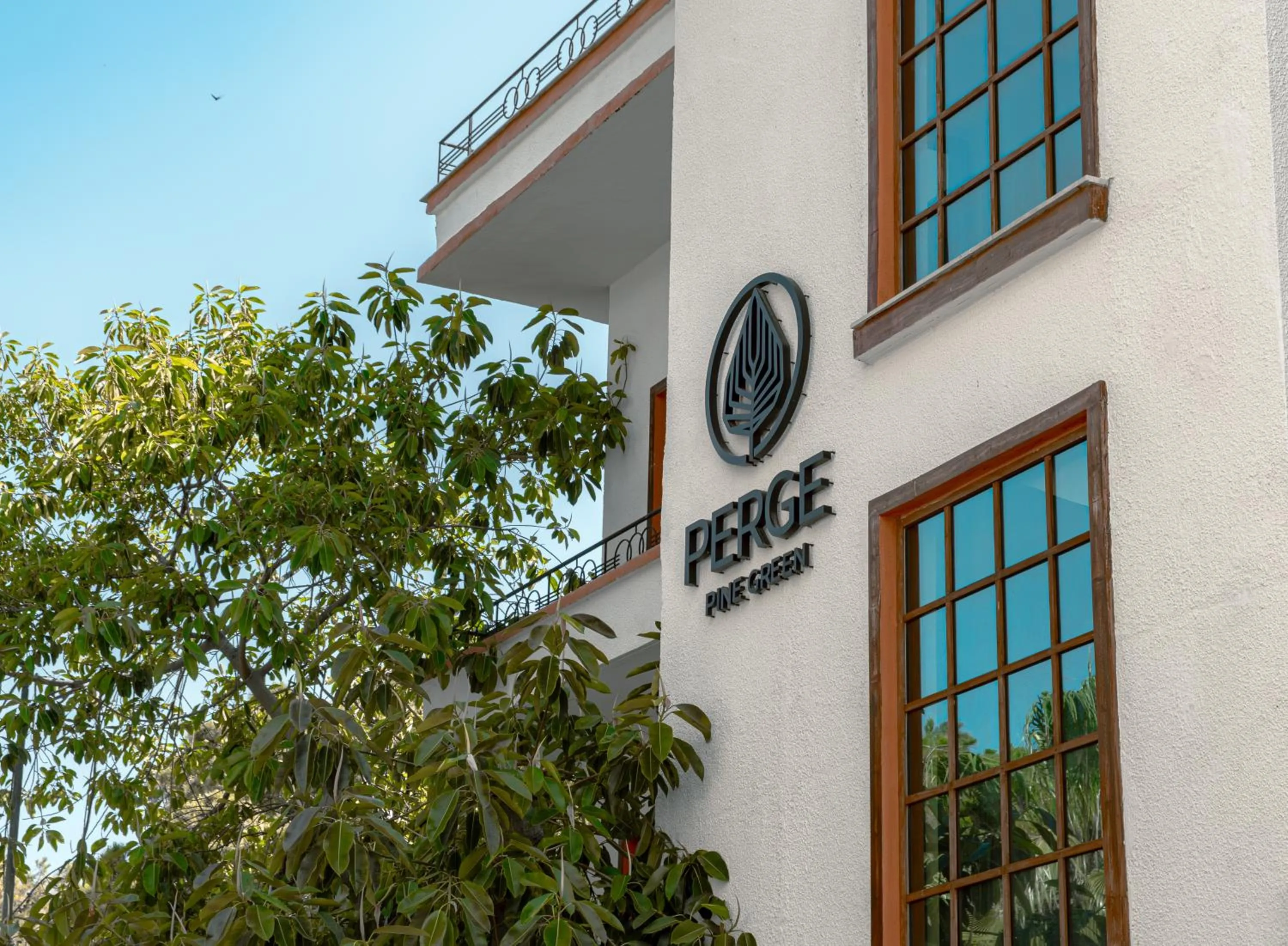 Perge Pine Green Hotel