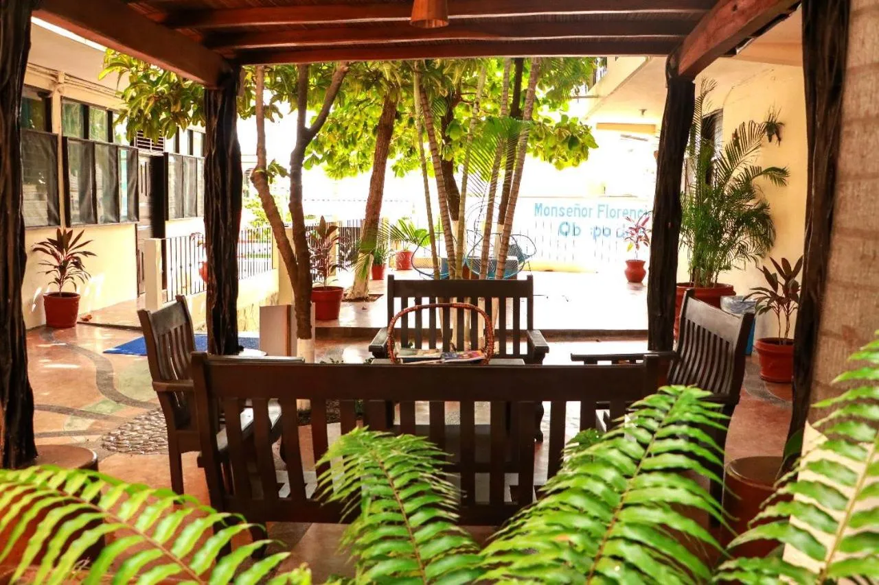 Hotel Rivera Del Mar