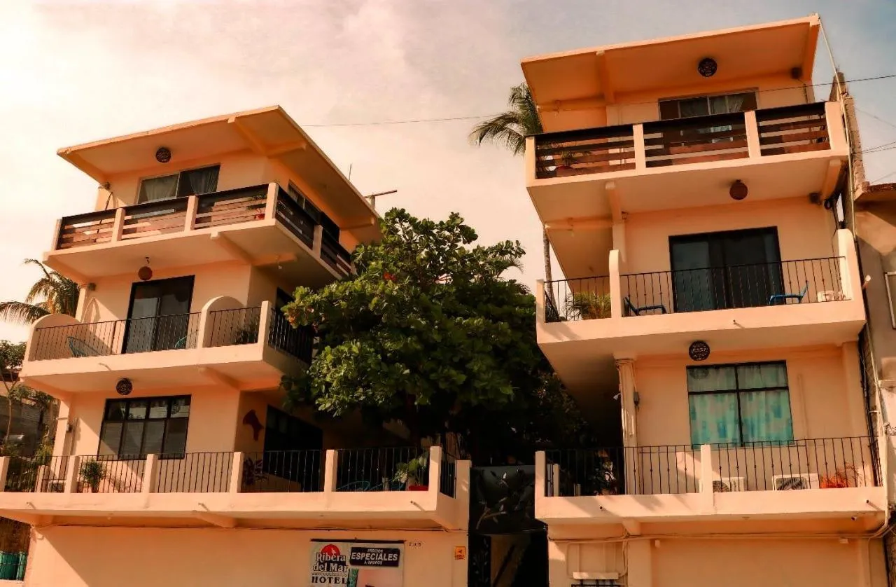 Hotel Rivera Del Mar