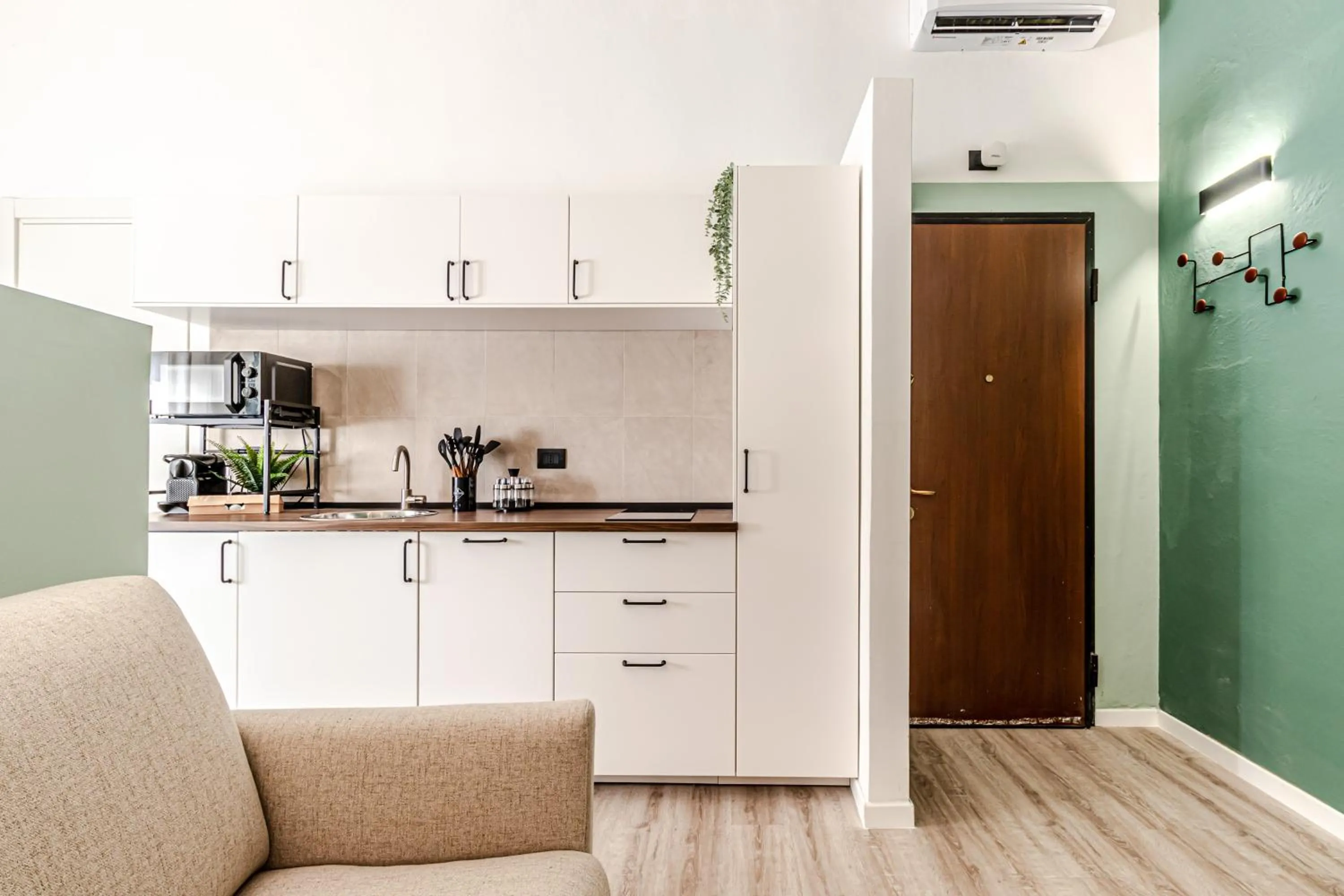 Kitchen or kitchenette in Japandi, Appartamento Zona Porto Mediceo Livorno