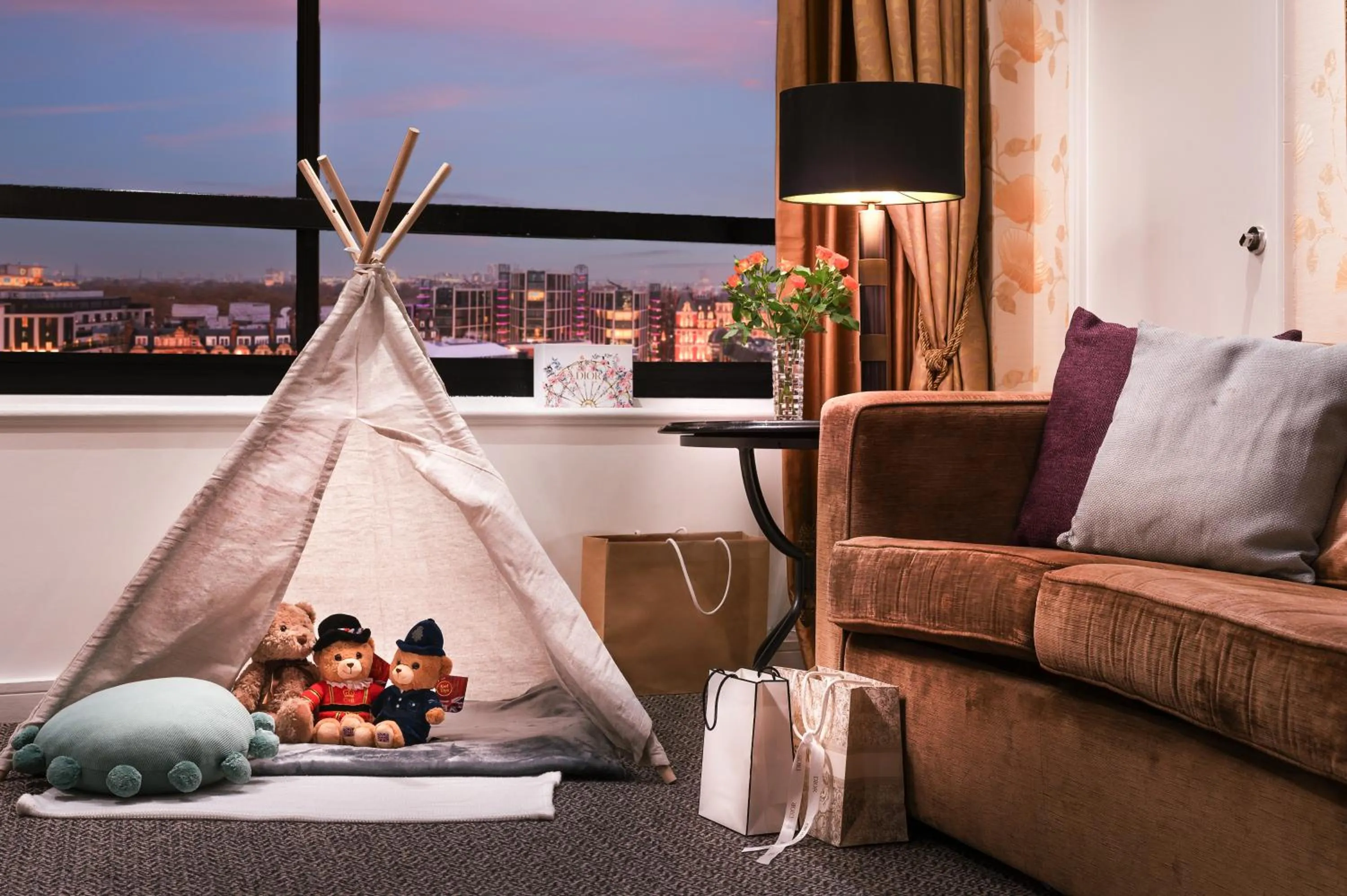 Living room in Millennium Hotel London Knightsbridge