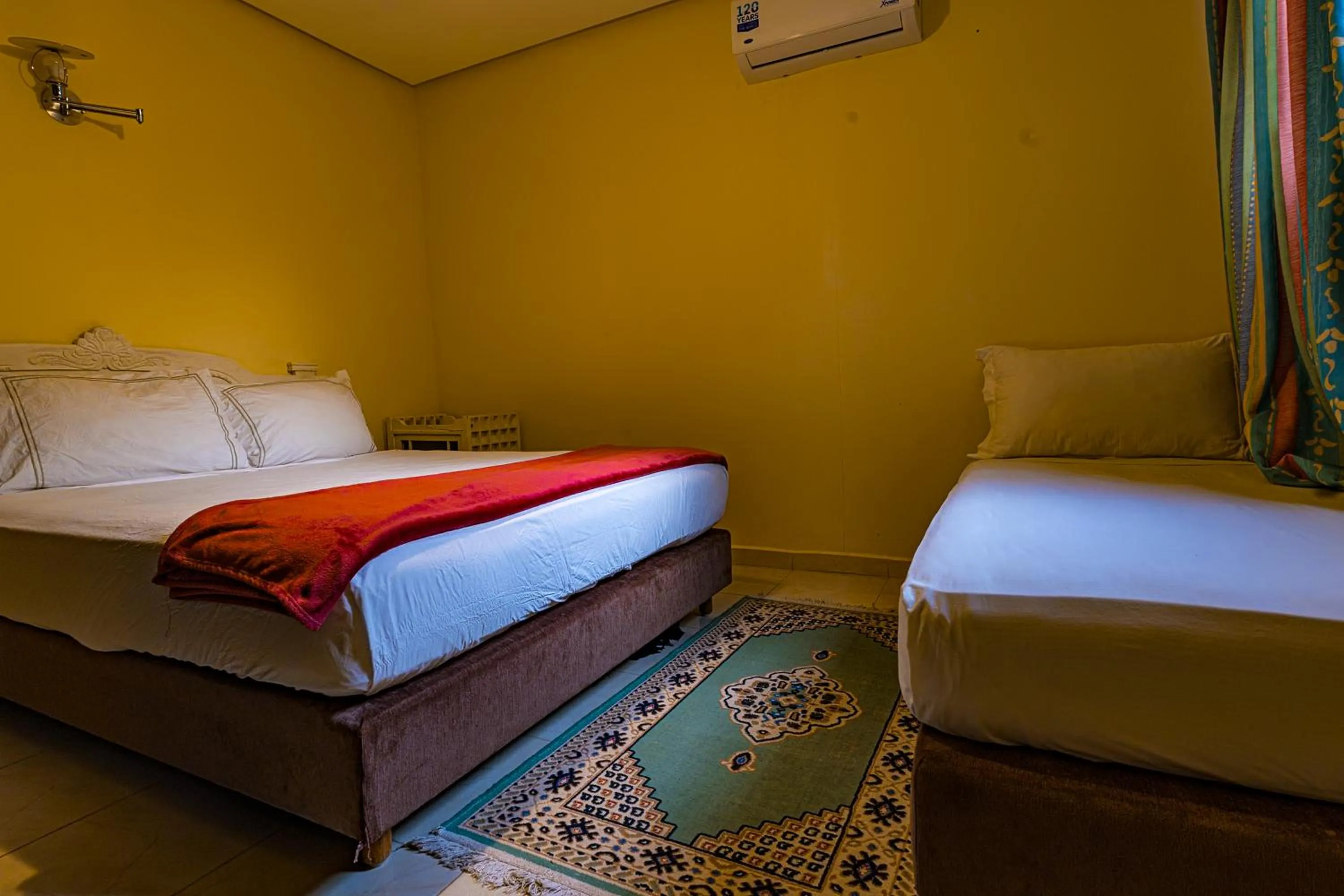 Bed in Villa Baddi Marrakech