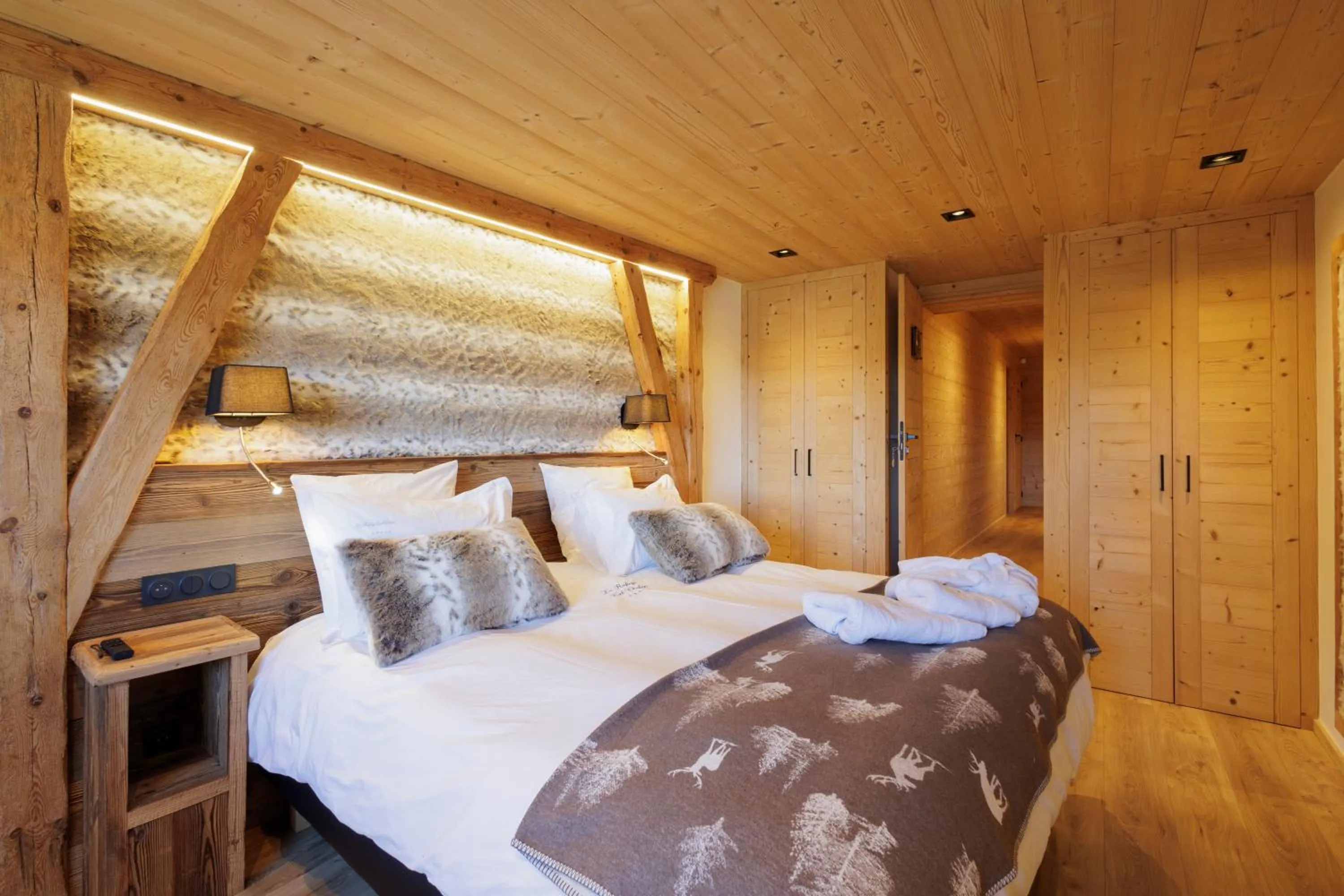 Bedroom, Bed in Le Refuge Cal Chalon , chalet de luxe au cœur du village
