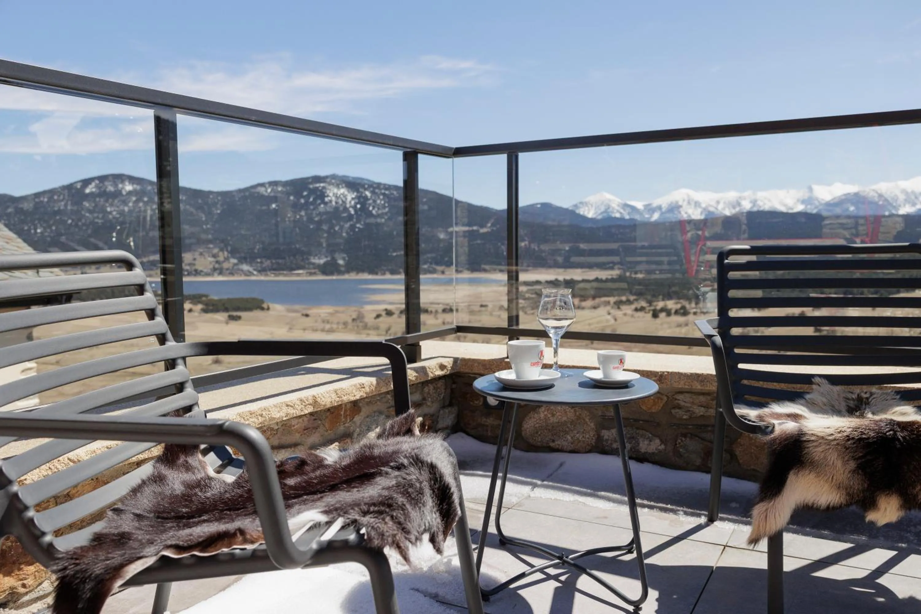 Patio in Le Refuge Cal Chalon , chalet de luxe au cœur du village