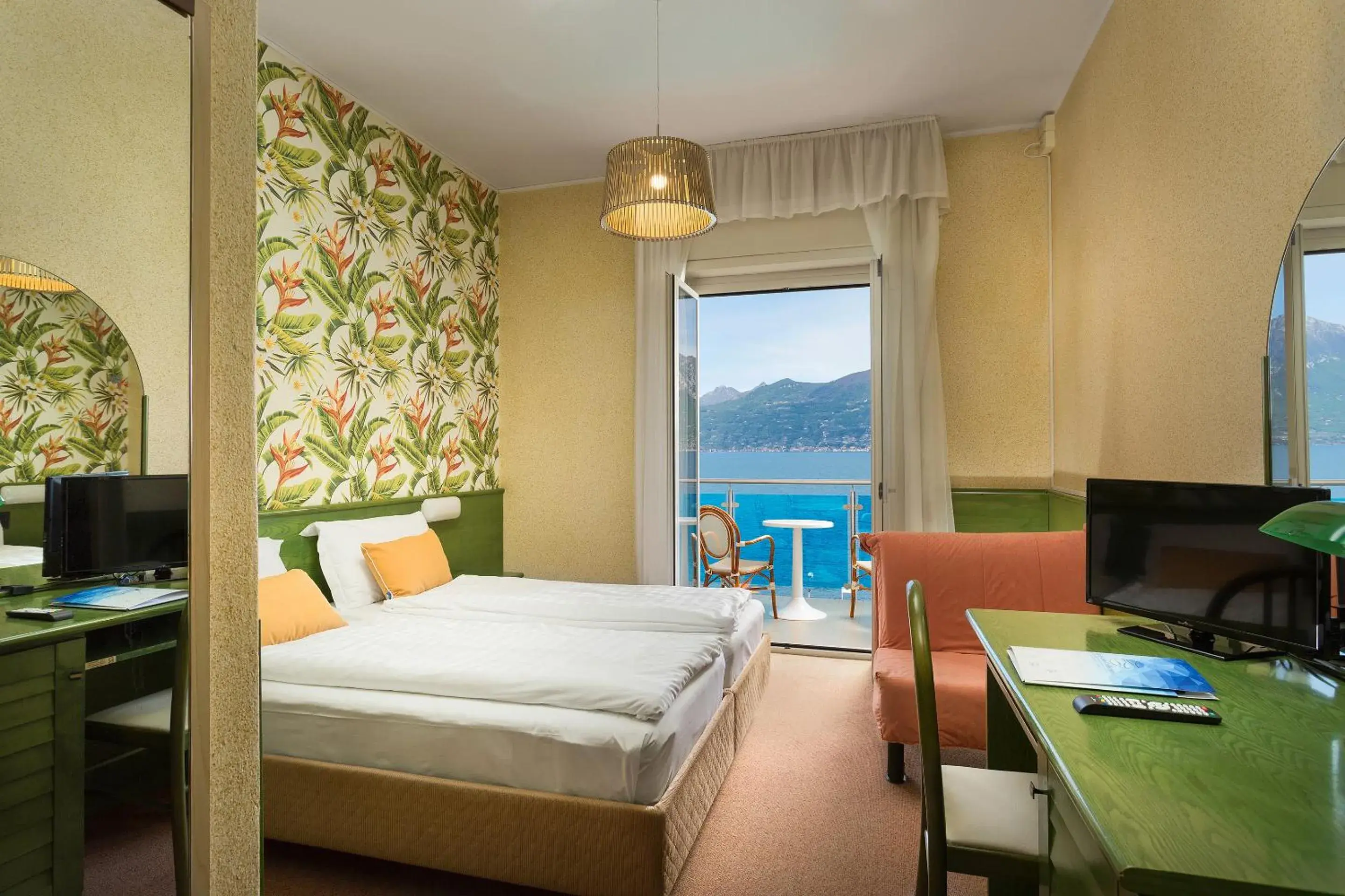 Photo of the whole room in Hotel Caribe - Garda Lake Collection