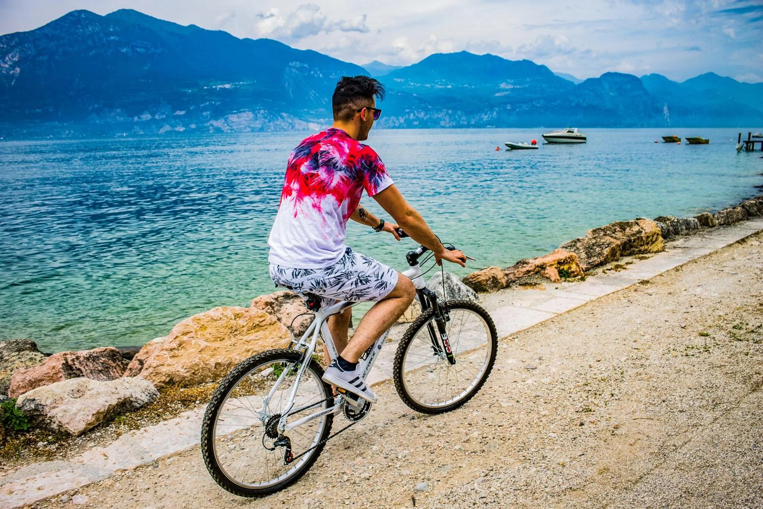 Cycling in Hotel Caribe - Garda Lake Collection
