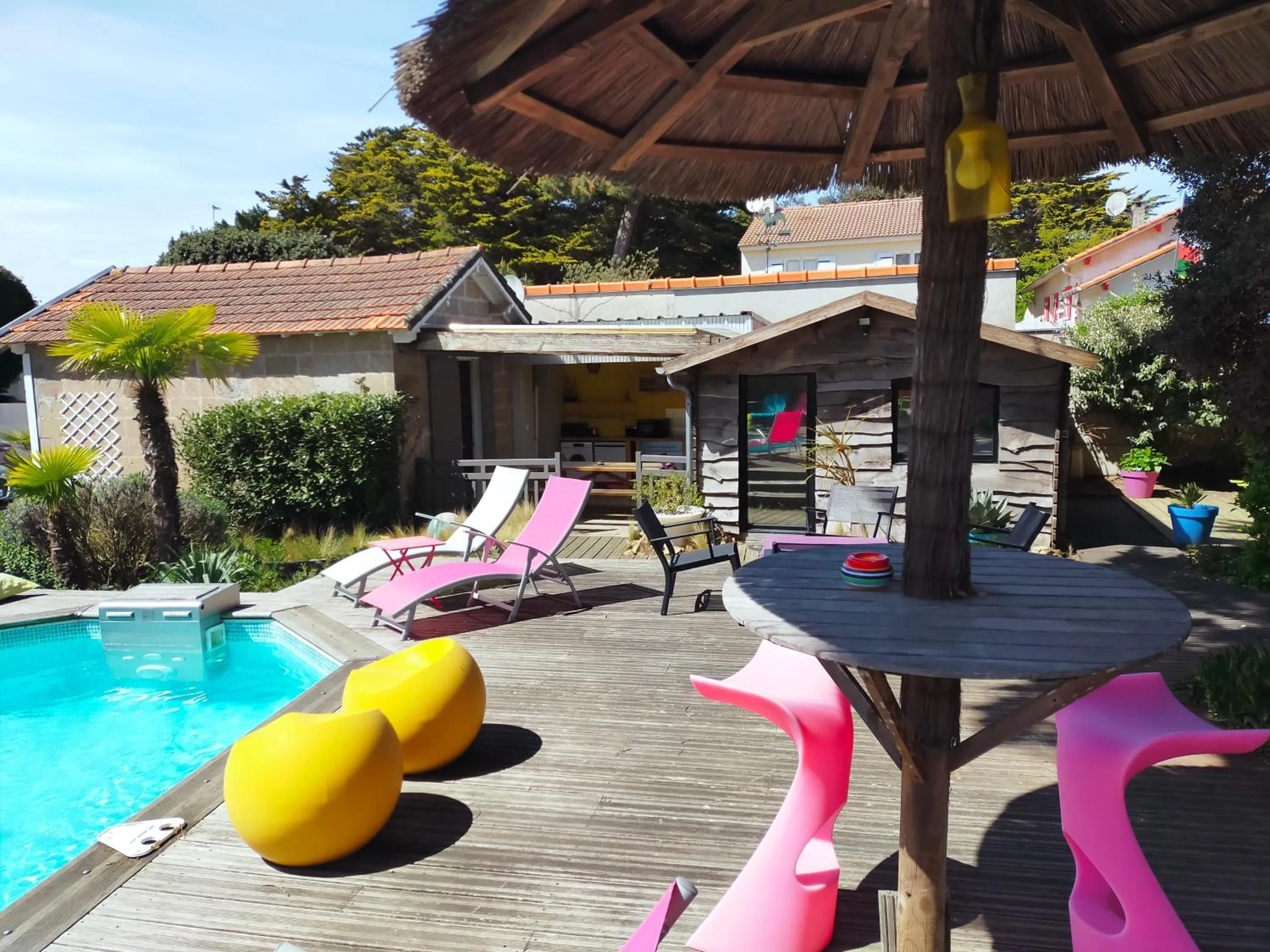 Patio in Le Gage location de vacance à la semaine