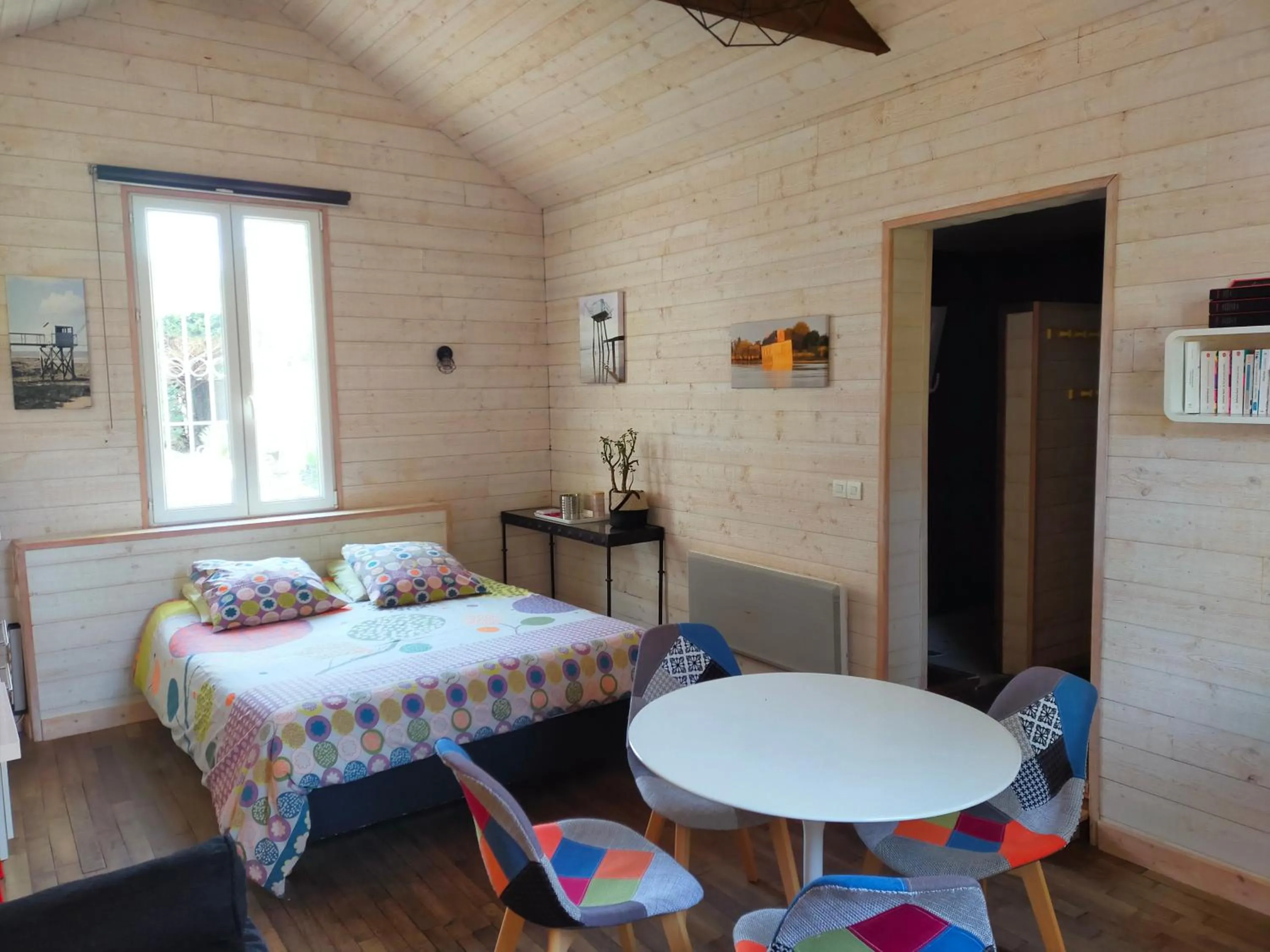 Bedroom in Le Gage location de vacance à la semaine