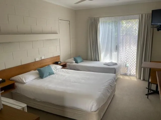 Corlette Palms Motor Inn