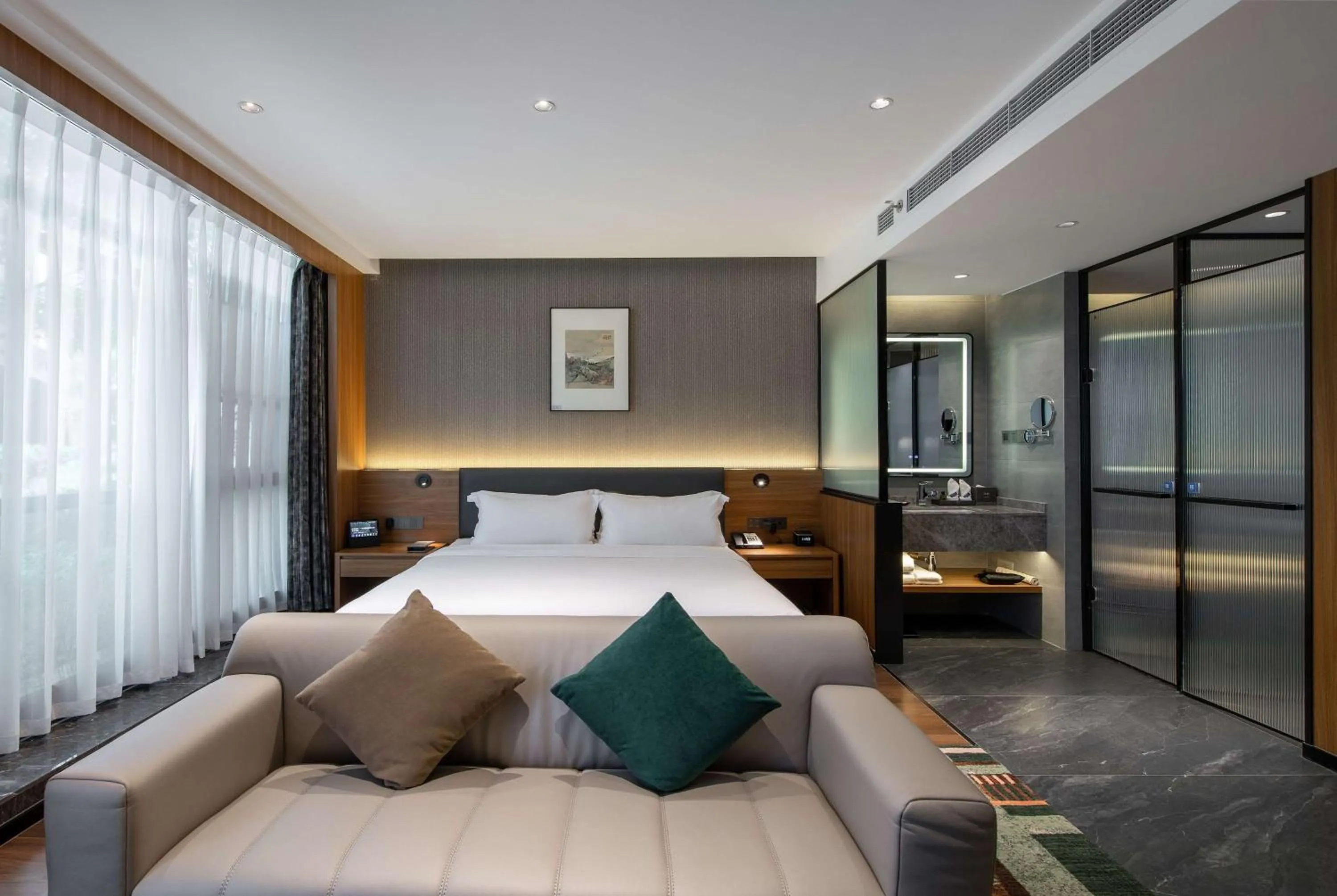 Photo of the whole room, Bed in TRYP By Wyndham Zizhou
