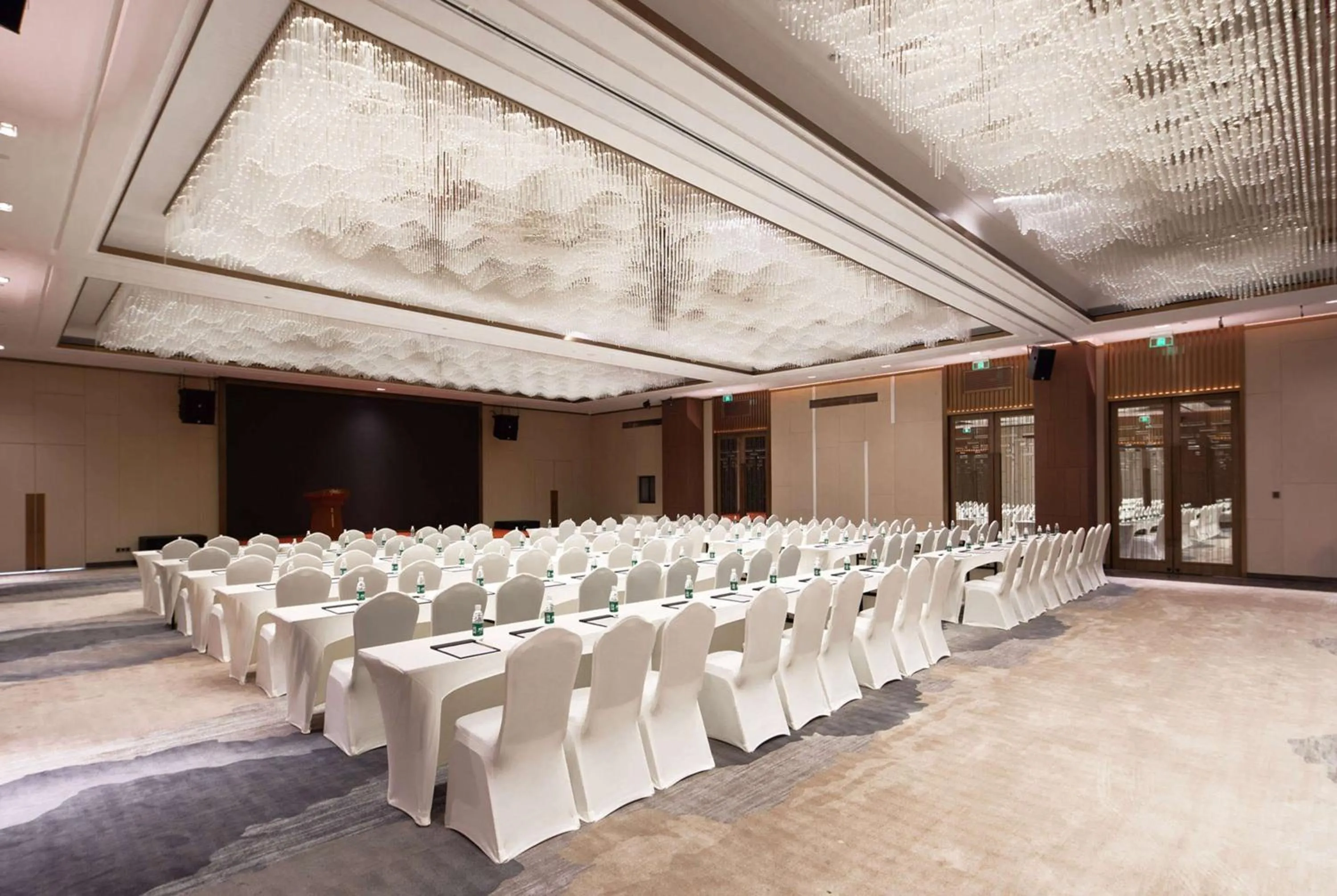 Meeting/conference room in Wyndham Garden Shenzhen Longhua