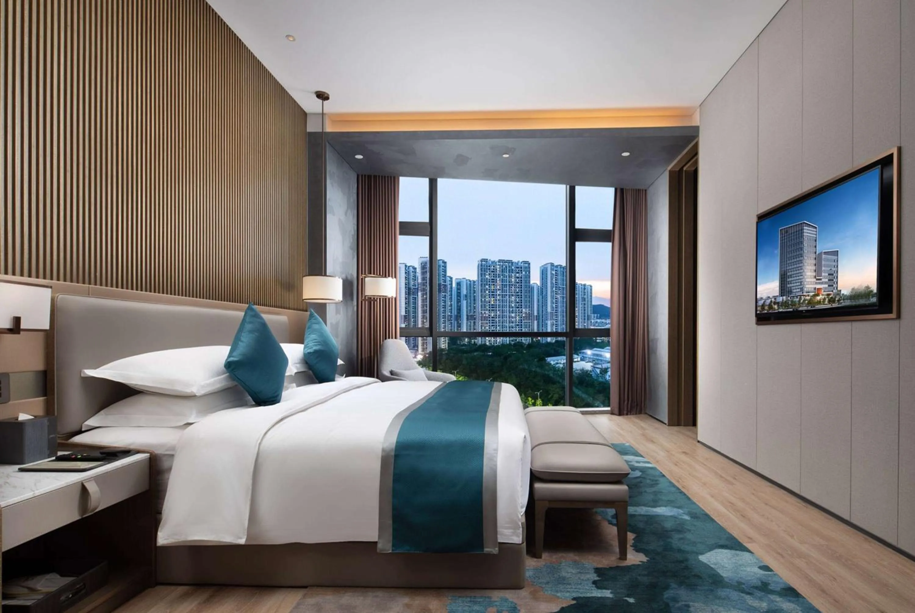 Photo of the whole room, Bed in Wyndham Garden Shenzhen Longhua