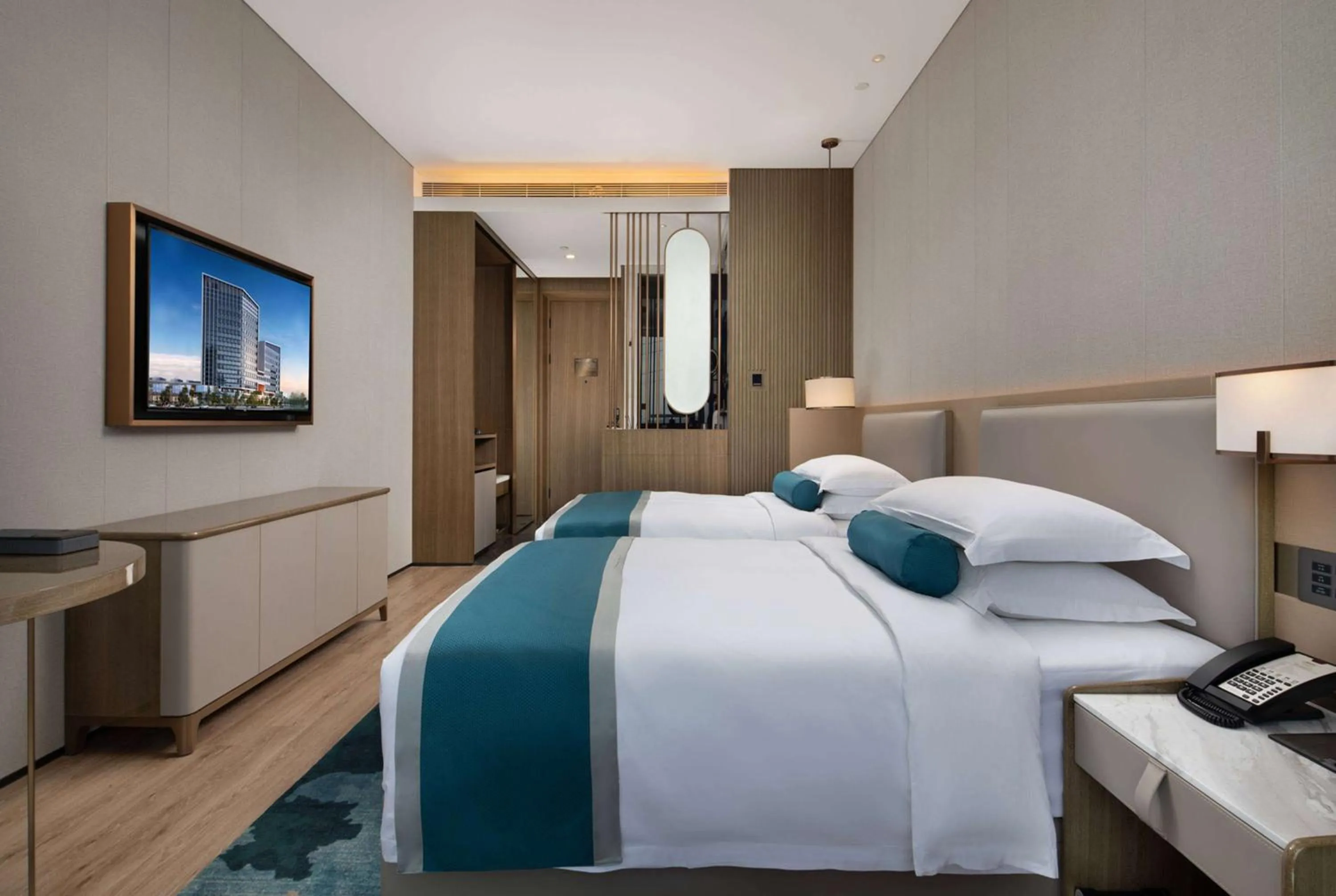 Photo of the whole room, Bed in Wyndham Garden Shenzhen Longhua